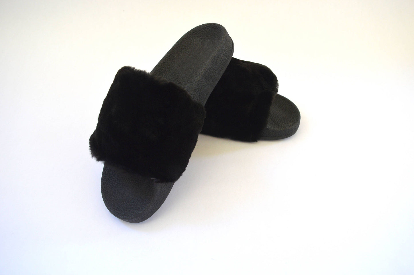 Real Beaver Fur Slides: Black Rubber Pool Slippers