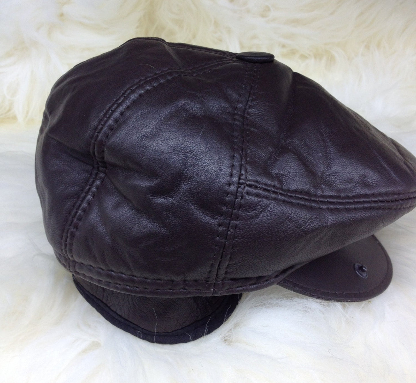 Shearling Fur Flat Cap: Leather Beret with Earflaps
