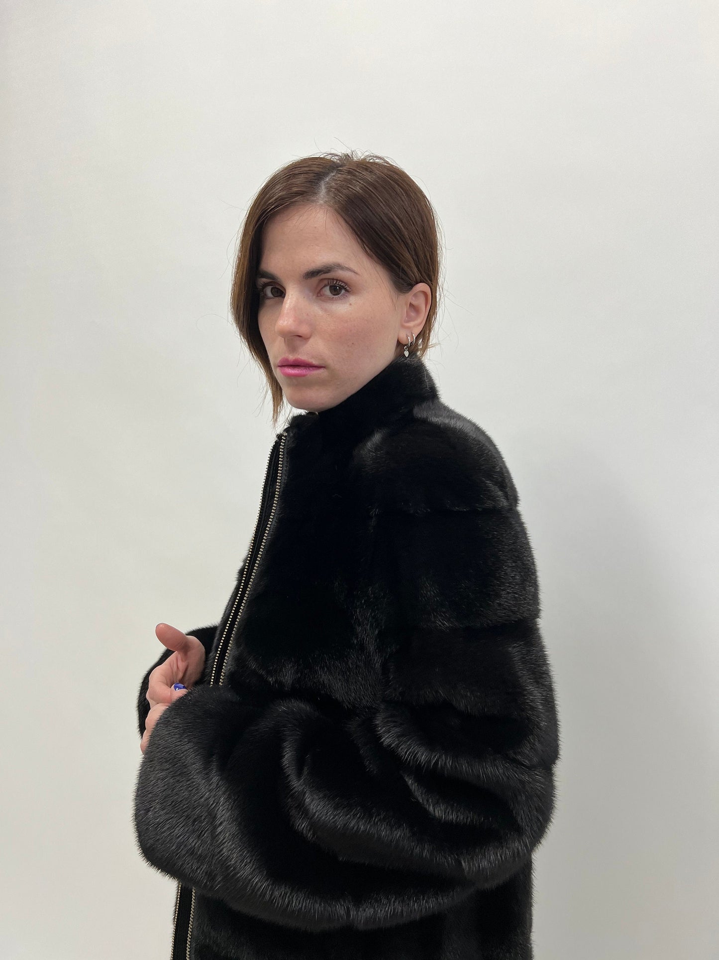 Black Mink Fur Coat: Saga Pelts, Modern Zip-Up Design