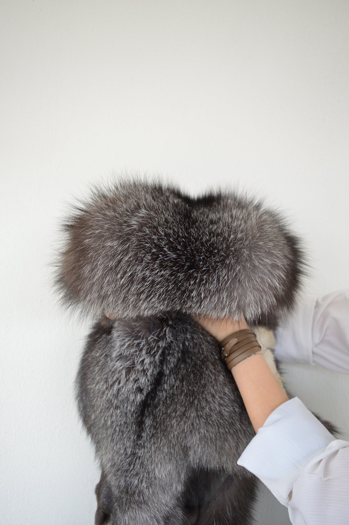 Genuine Saga Frost Fox Fur Pelt: Luxury DIY Craft Material