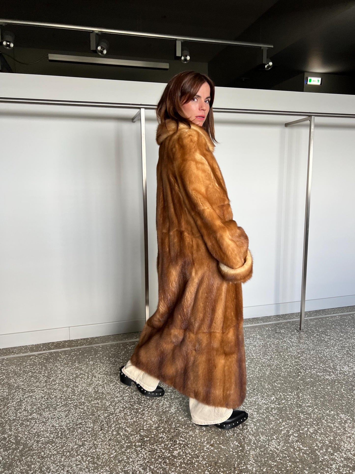 Handmade Golden Mink Fur Coat: Full Length Luxury Saga Stroller