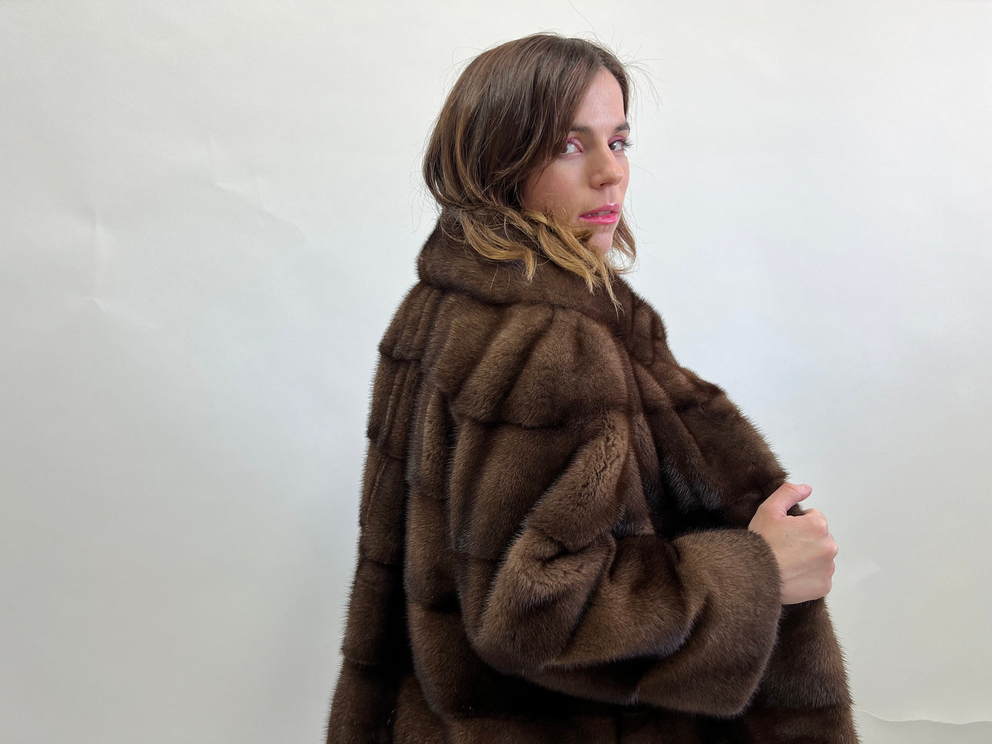 Brown Mink Fur Jacket: Handmade Saga Mink Coat