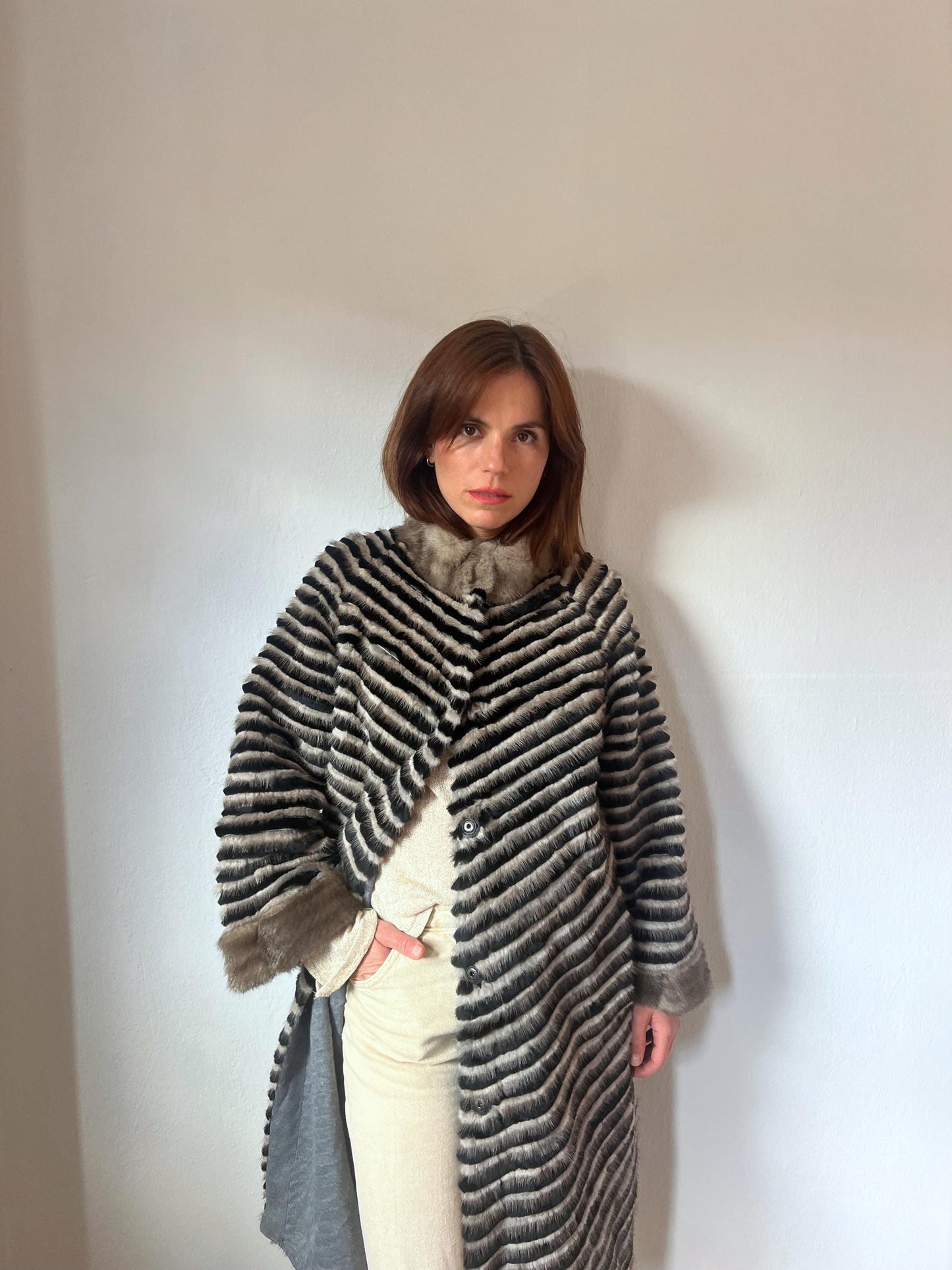 Handwoven Mink Fur Jacket: Lightweight Wool-Lined Coat
