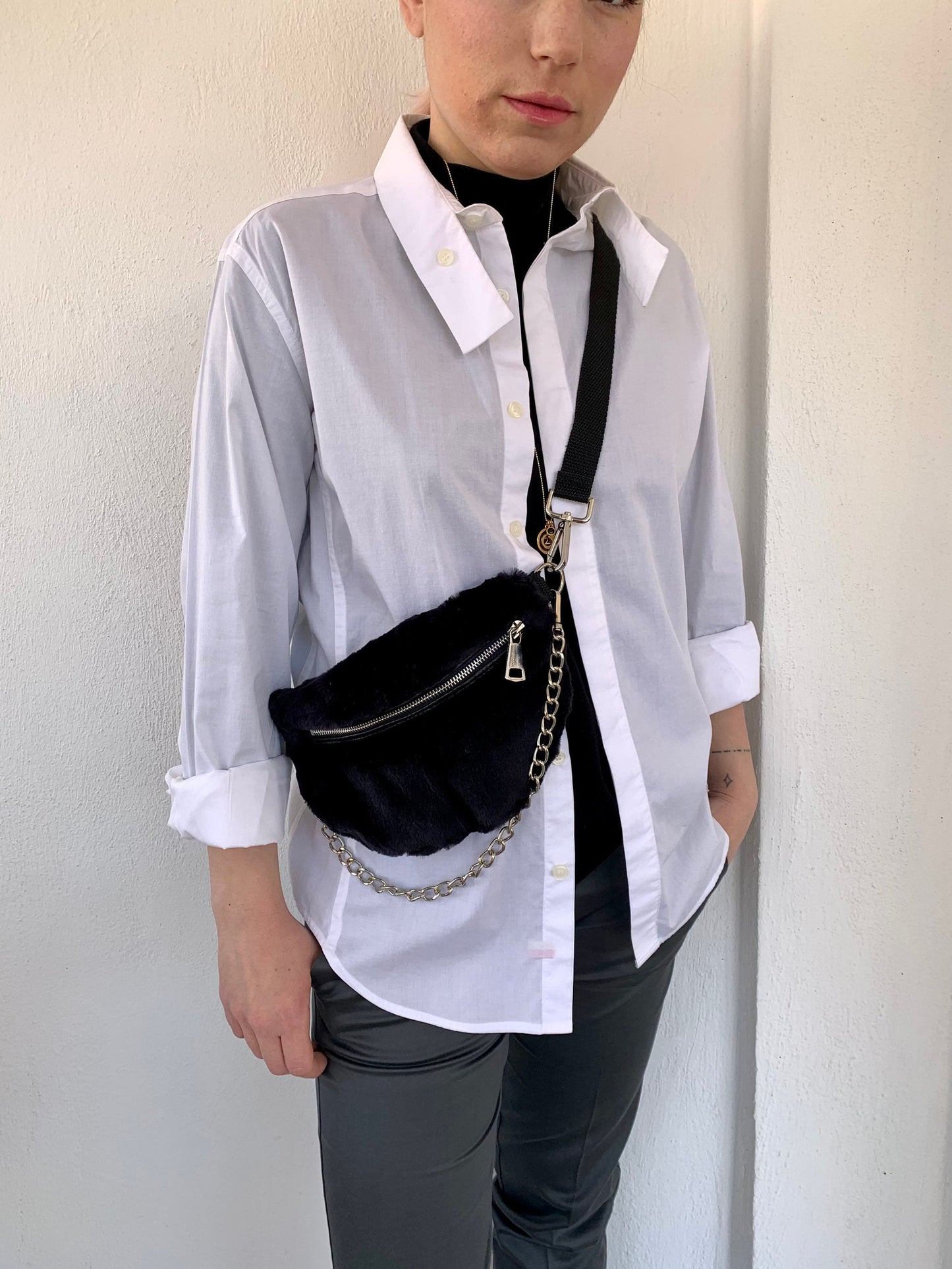 Black Mink Fur Bumbag with Chain: Luxury Fanny Pack