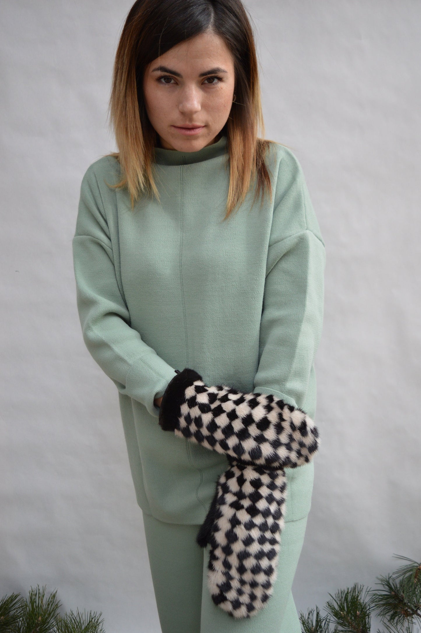 Chess Mink Fur Mittens: Nappa Leather Adjustable String