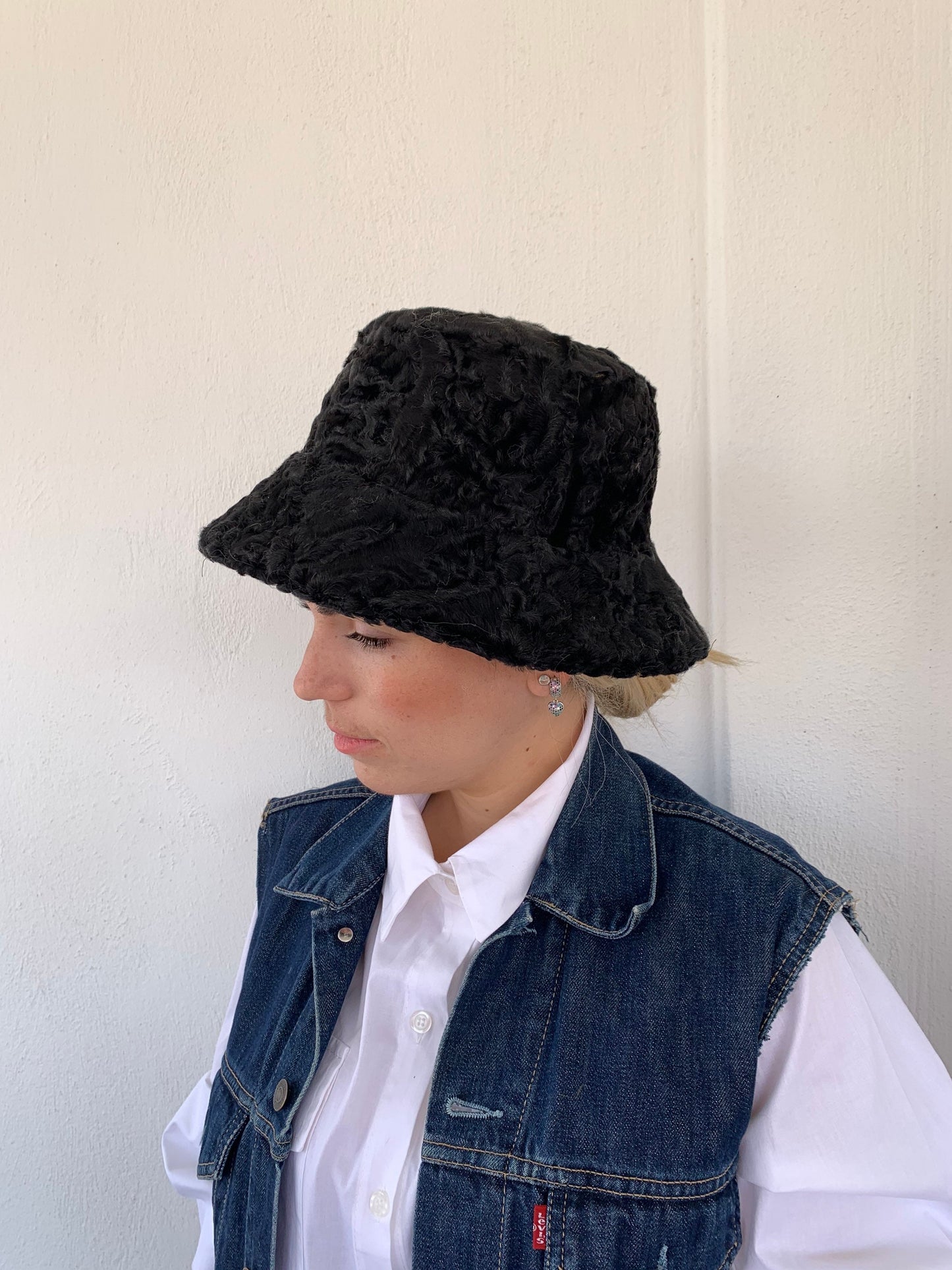 Swakara Lamb Fur Bucket Hat: Black Fisherman's Warmer