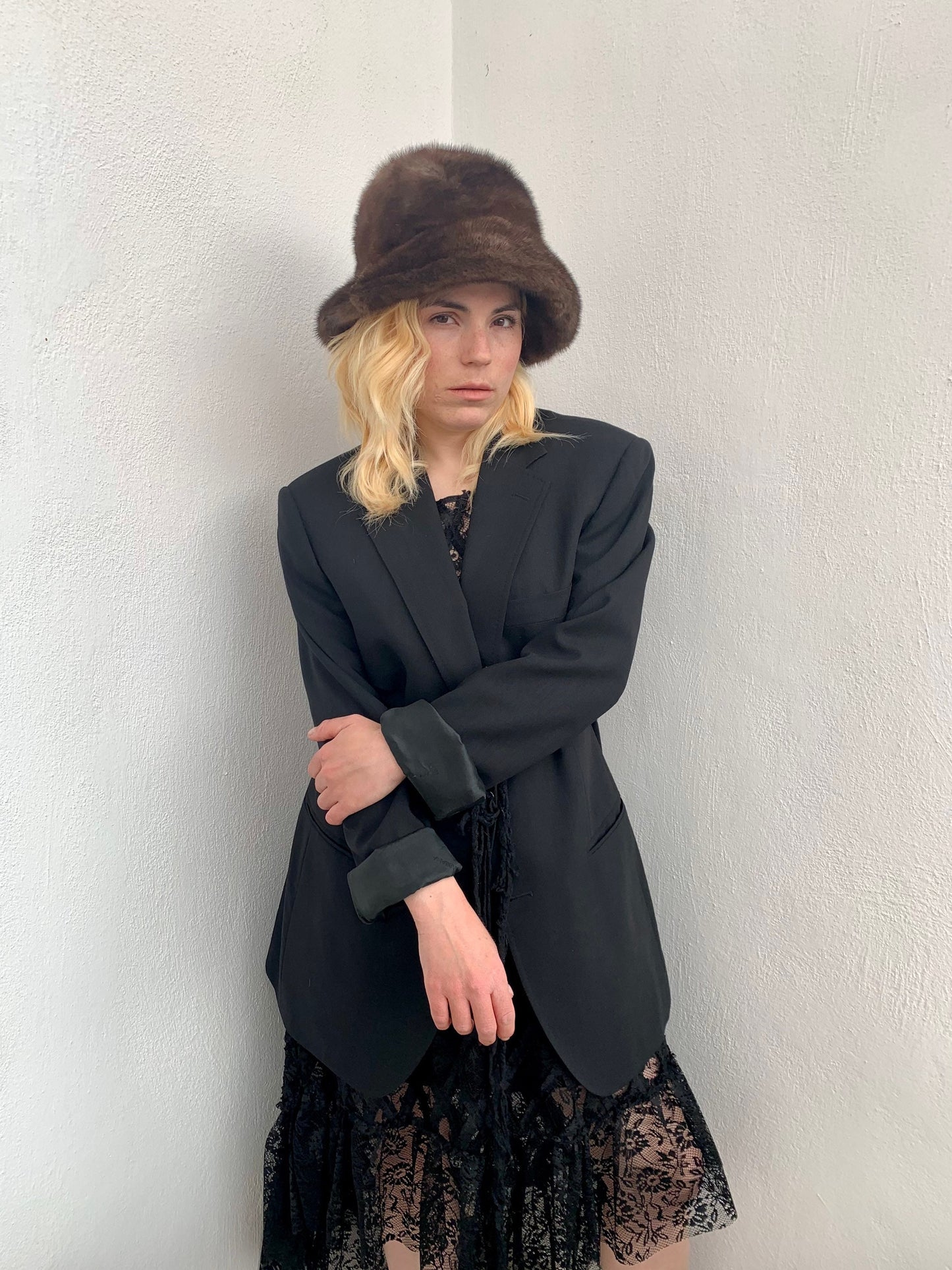 Brown Mink Fur Bucket Hat: Stylish Padded Lining, Head Warmer