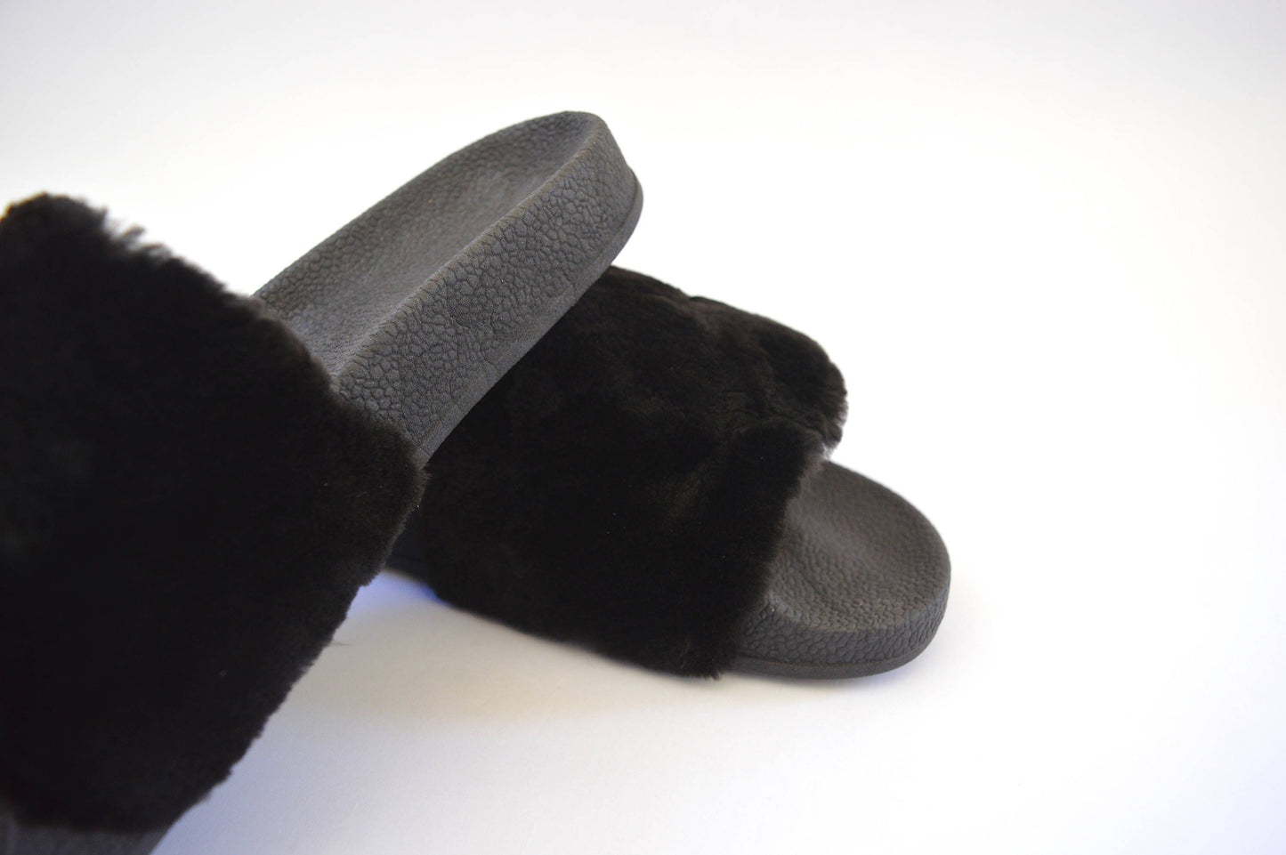 Real Beaver Fur Slides: Black Rubber Pool Slippers