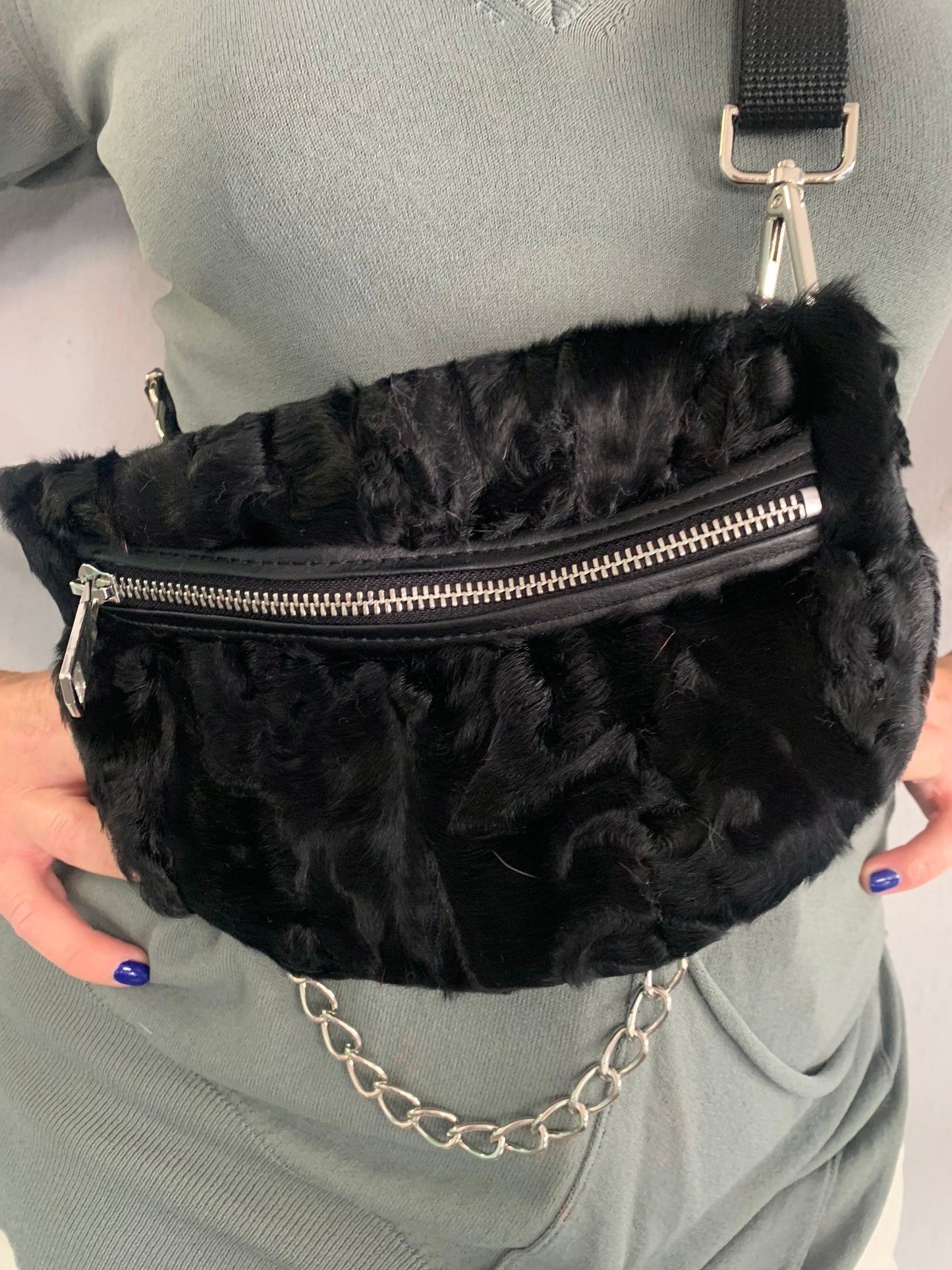 Black Mink Fur Bumbag with Chain: Luxury Fanny Pack