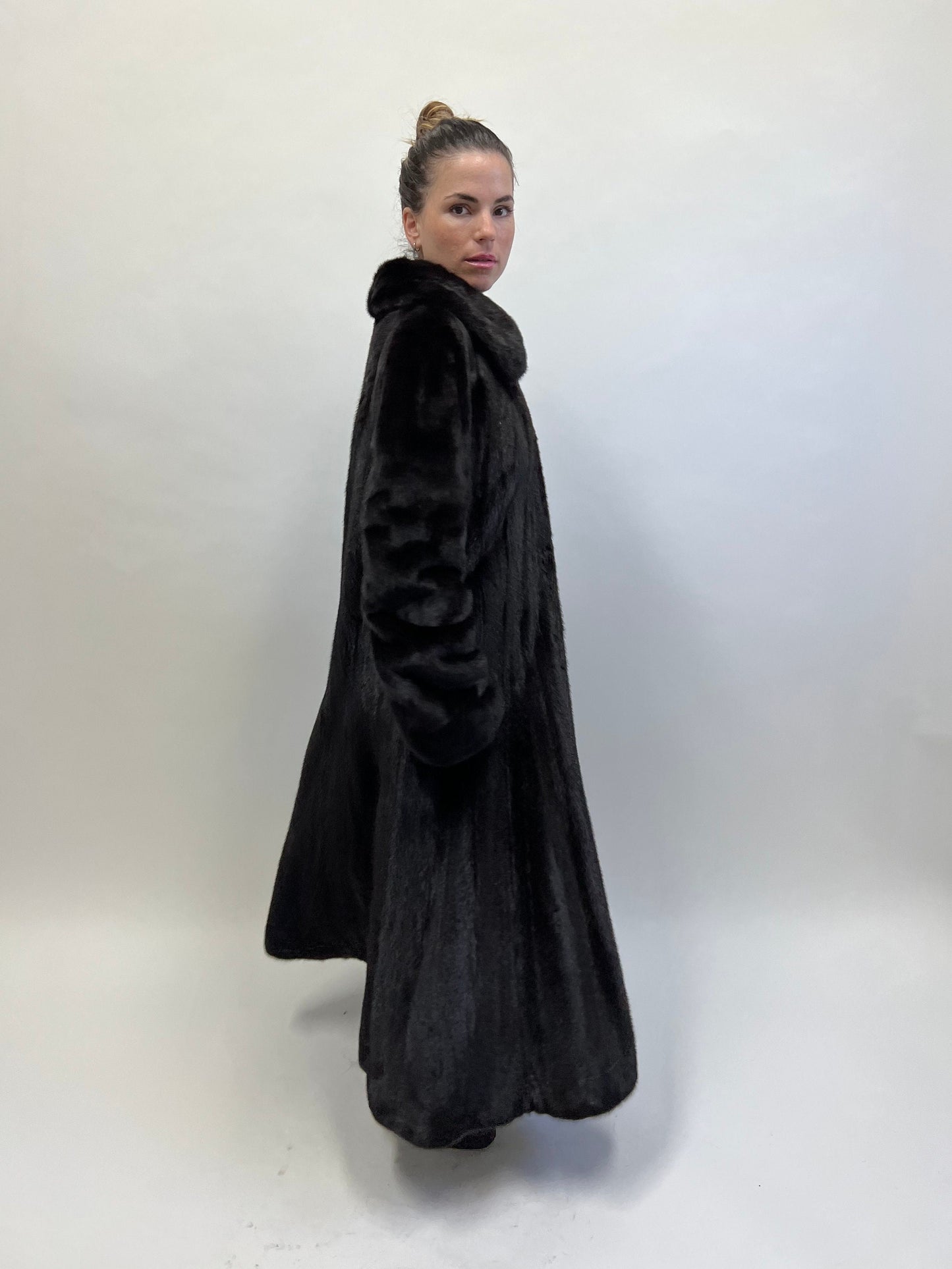 Handmade Black Mink Fur Long Coat: Luxury Godet Style