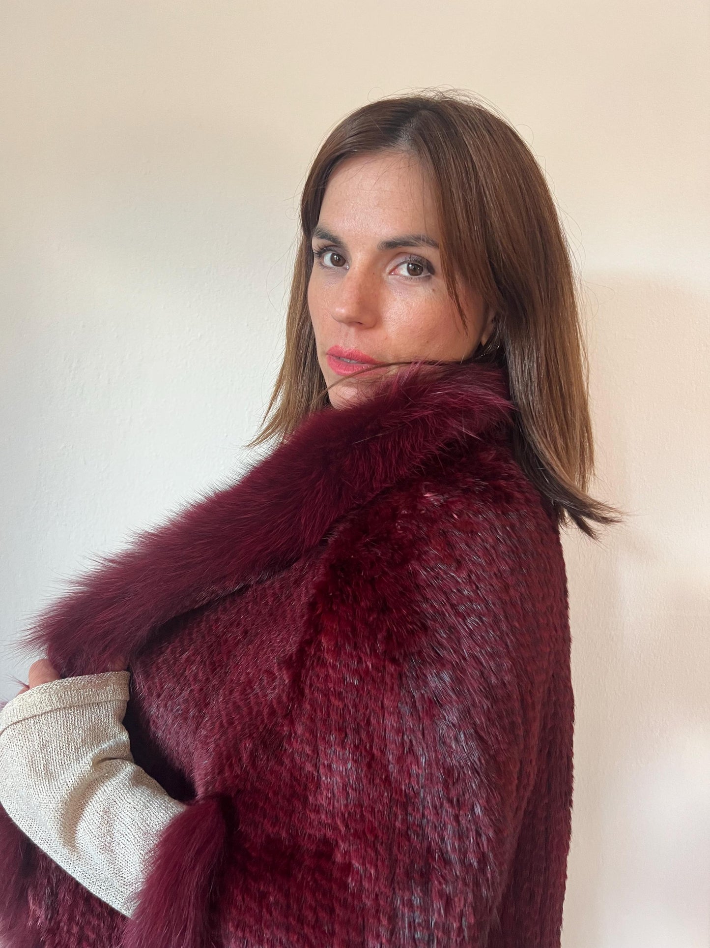 Bordeaux Mink Fur Cape: Handwoven Jacket with Fox Trim