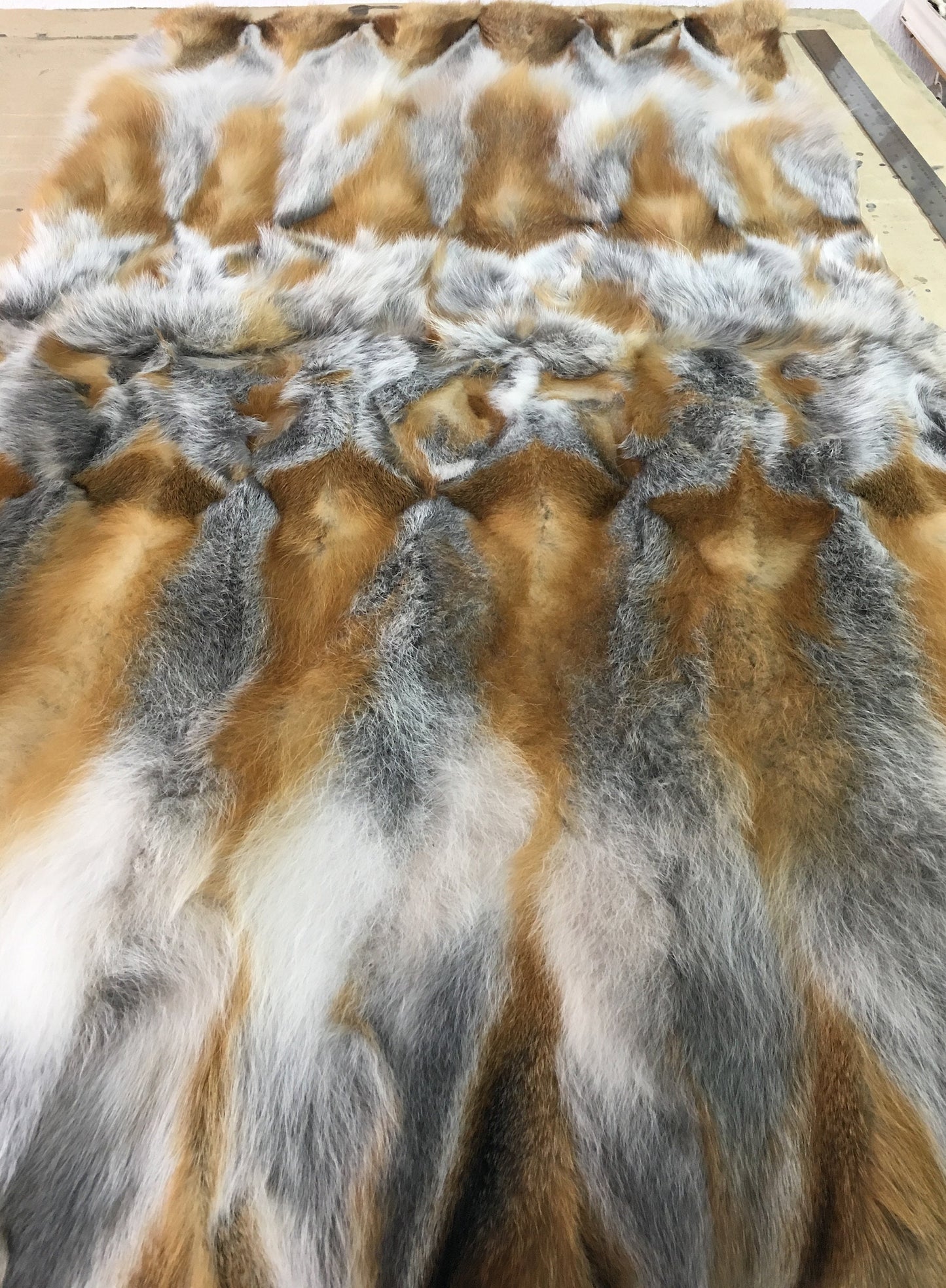 Red Canadian Fox Fur Throw Blanket: Decorative Fur Rug (55.12x27.56 inches)