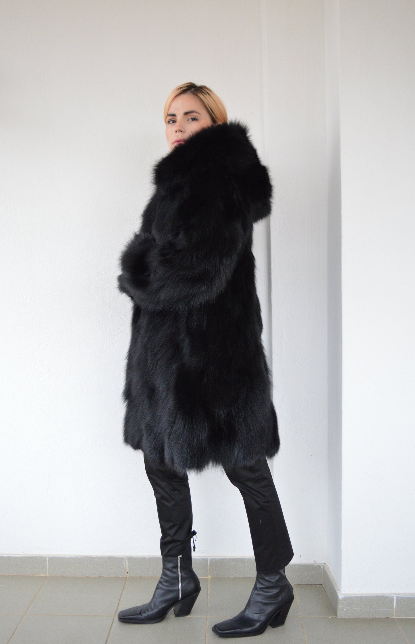Handmade Black Fox Fur Hooded Coat: Luxury Winter Stroller