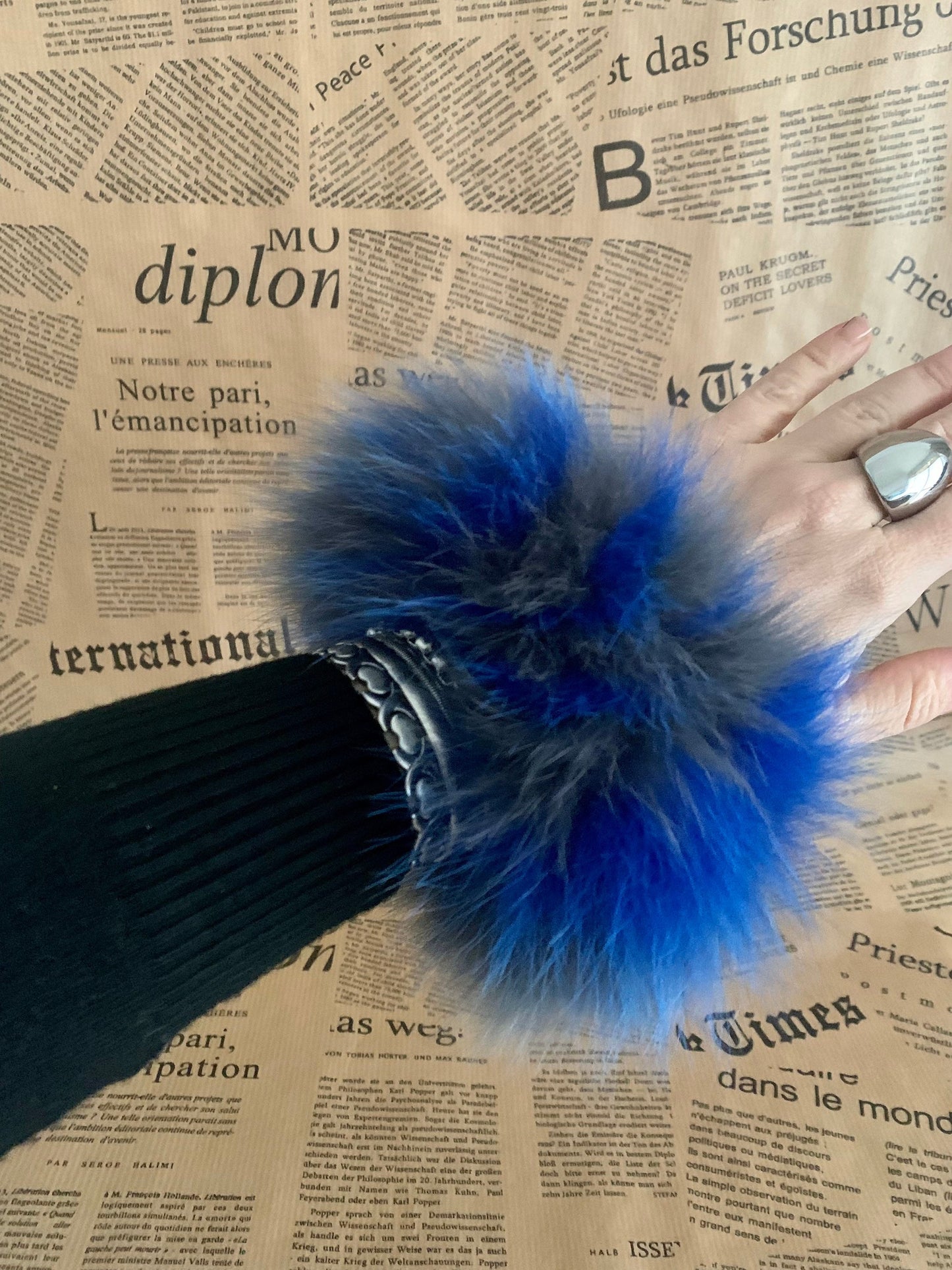Real Fox Fur Scrunchie: Two-Tone Hair Accessory or Coat Cuff