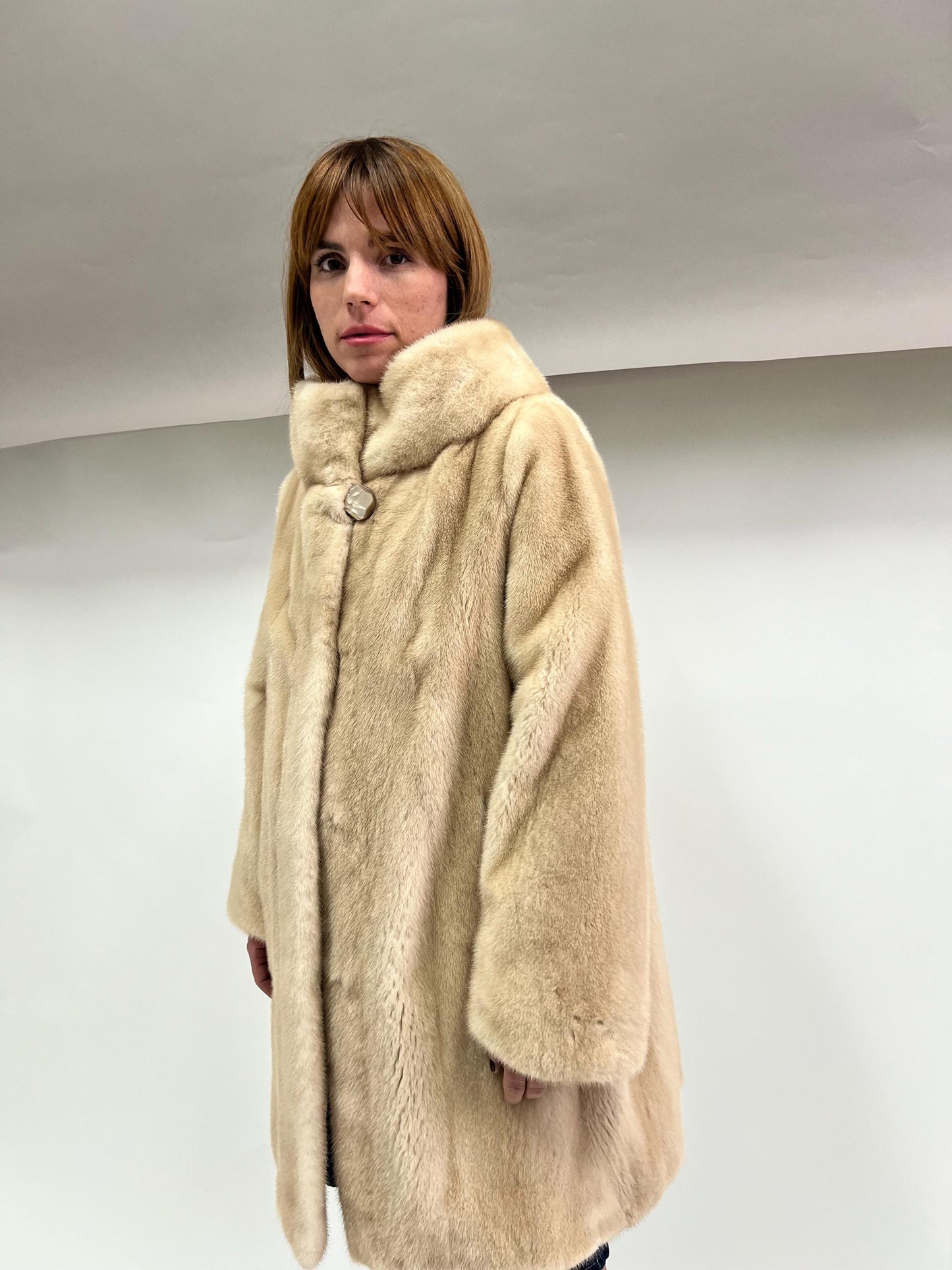 Real Saga Mink Fur Coat: Beige Palomino Velvet, Luxury Gift