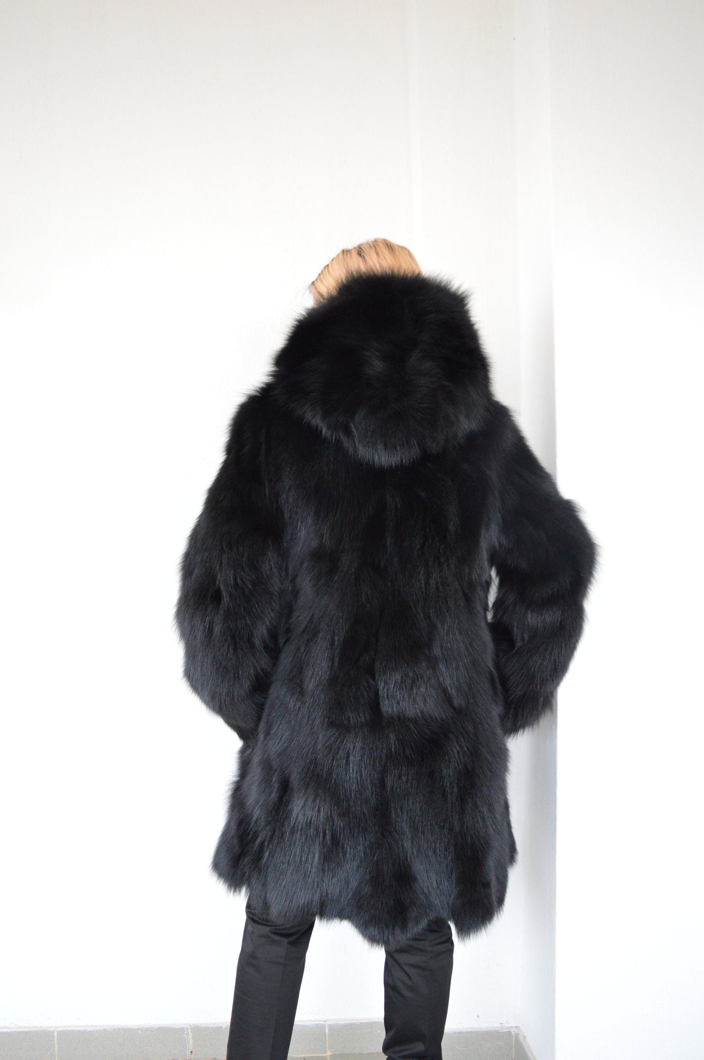 Handmade Black Fox Fur Hooded Coat: Luxury Winter Stroller
