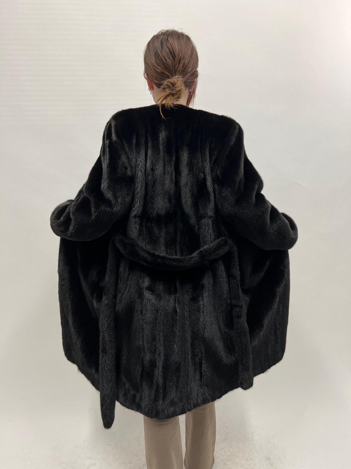 Black Velvet Mink Fur Robe Coat: Saga Male Pelts, Size Small