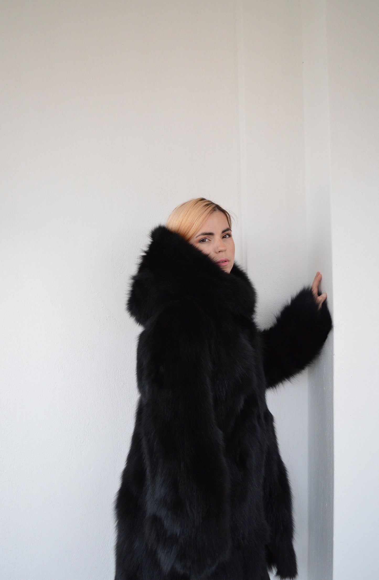 Handmade Black Fox Fur Hooded Coat: Luxury Winter Stroller