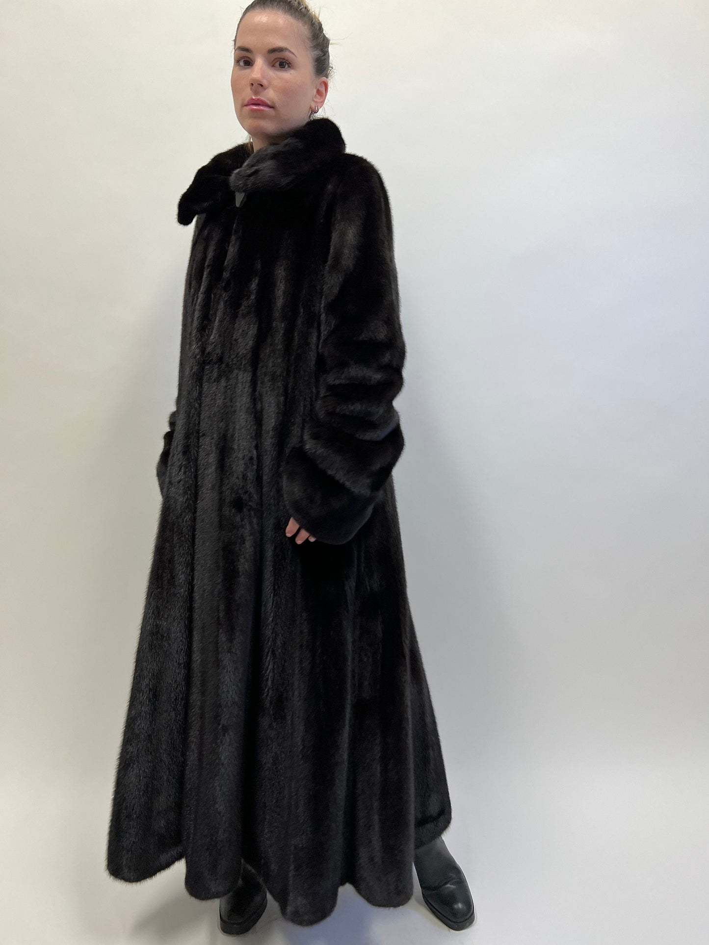 Handmade Black Mink Fur Long Coat: Luxury Godet Style
