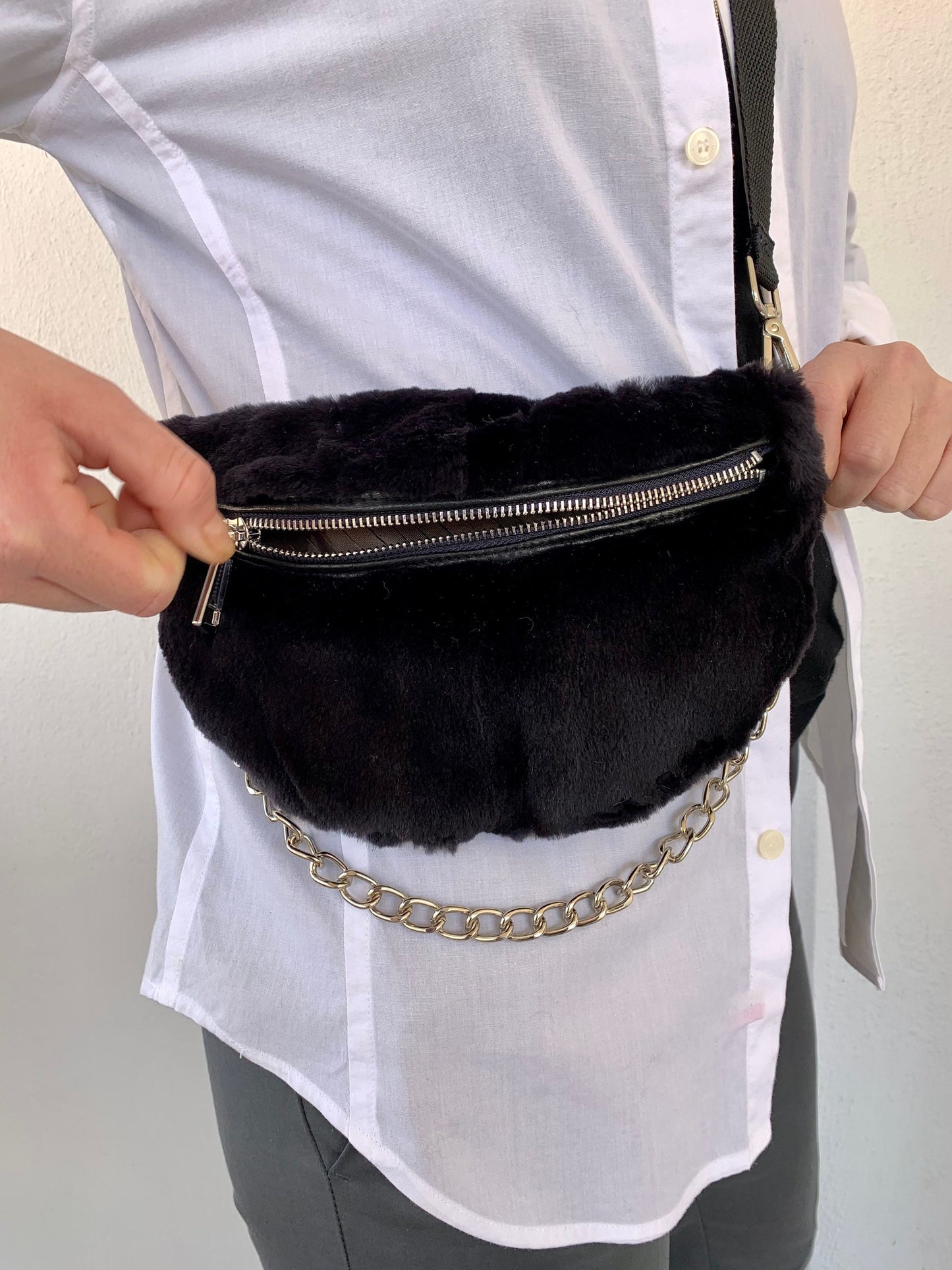 Black Mink Fur Bumbag with Chain: Luxury Fanny Pack