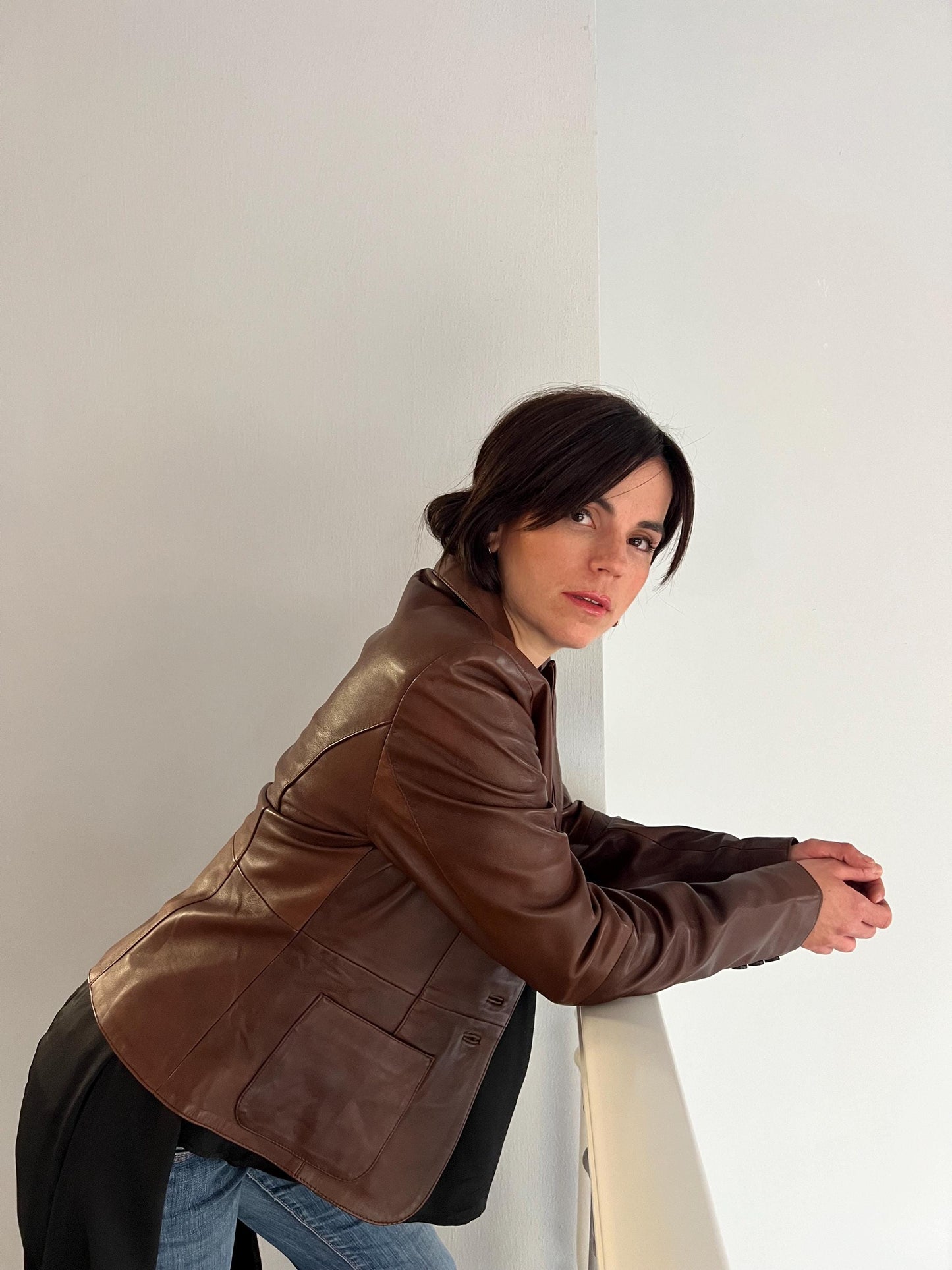 Handmade Nappa Lamb Leather Jacket in choco Brown - Fitted leather blazer with button closure.