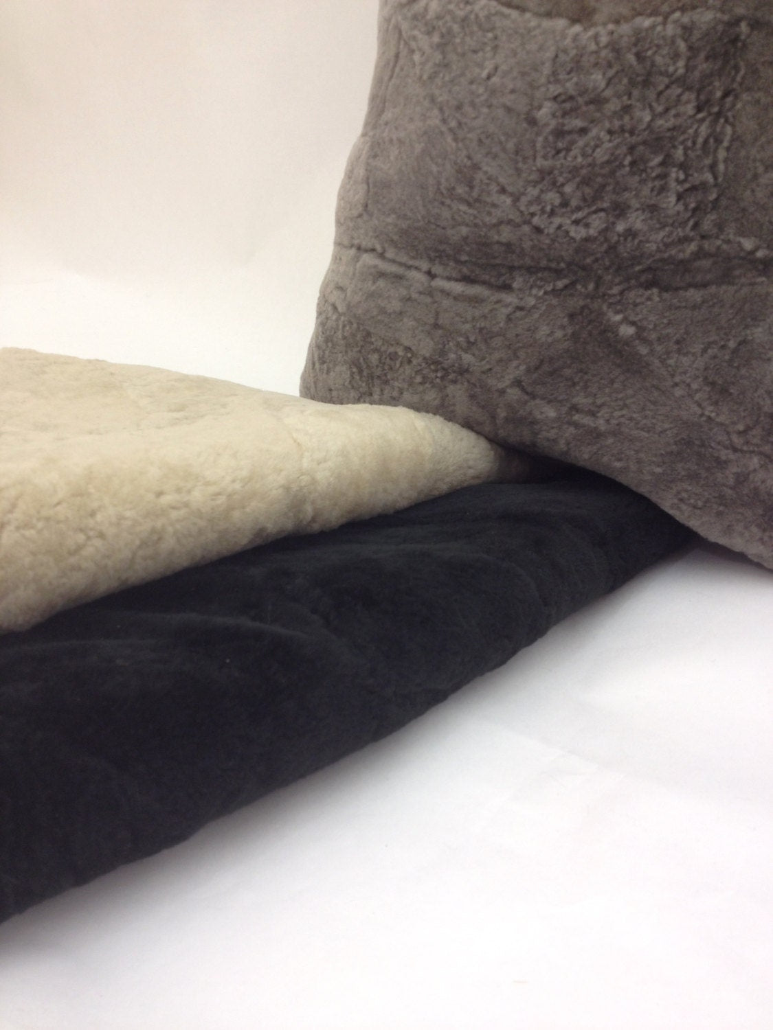 Shearling Fur Pillow Cover: Sheepskin Decorative Pillow, 45x45 cm