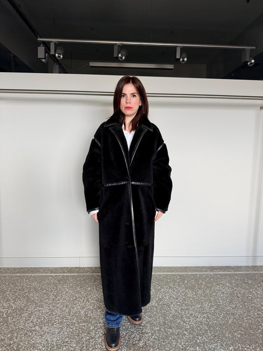Reversible Black Shearling Fur coat :Extremely warm Sheepskin long Coat with genuine leather.