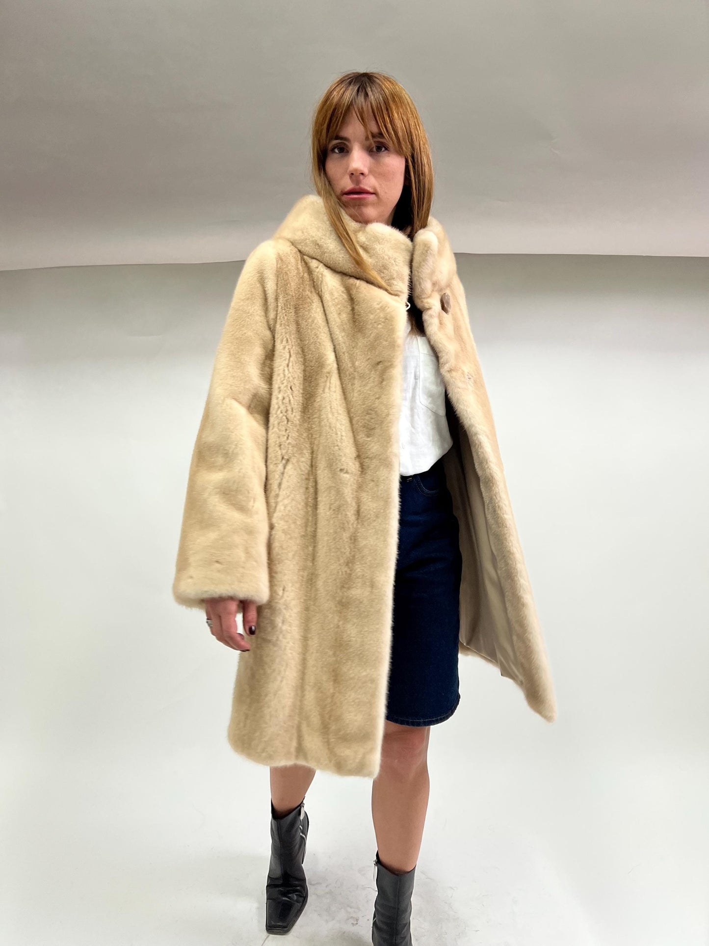 Real Saga Mink Fur Coat: Beige Palomino Velvet, Luxury Gift