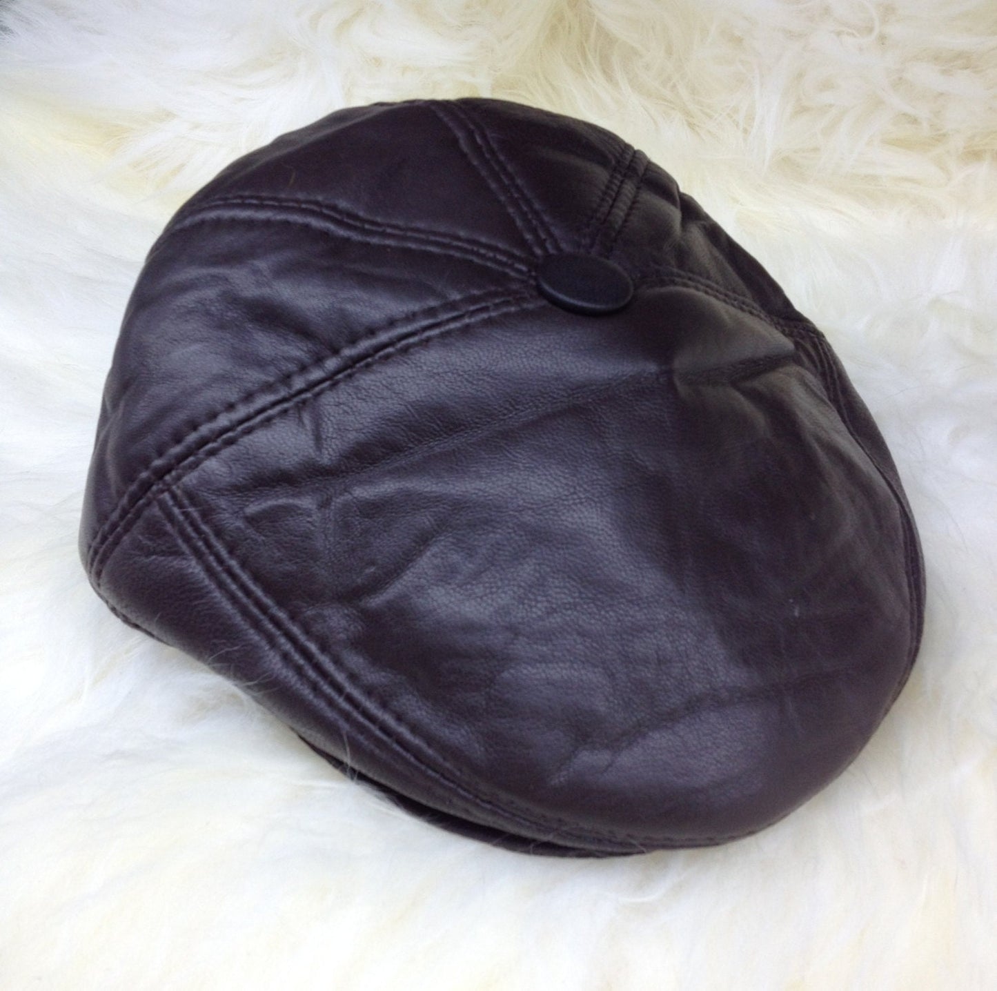 Shearling Fur Flat Cap: Leather Beret with Earflaps