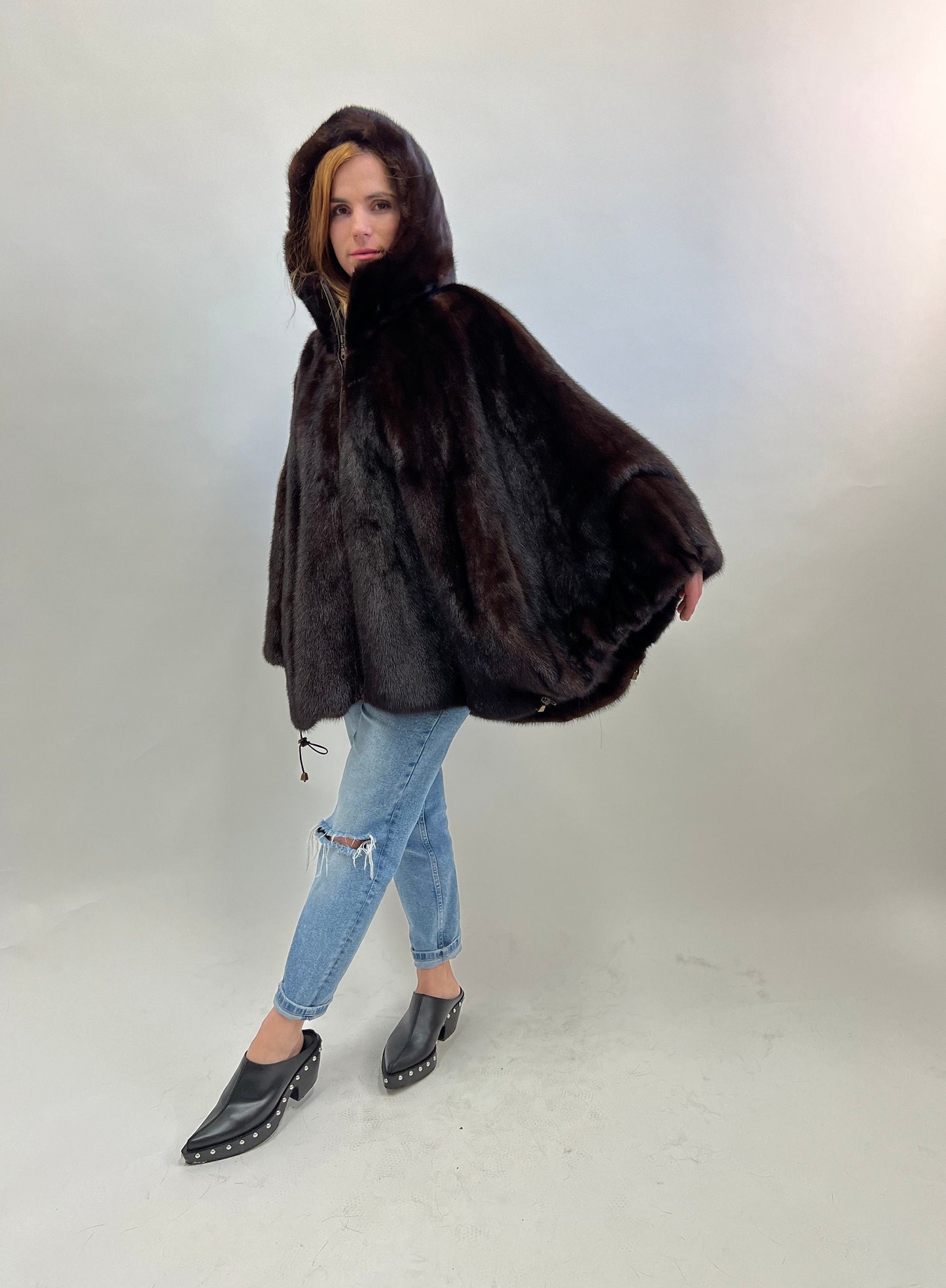 Mahogany Mink Fur Hooded Cape: Luxury Poncho with Pockets