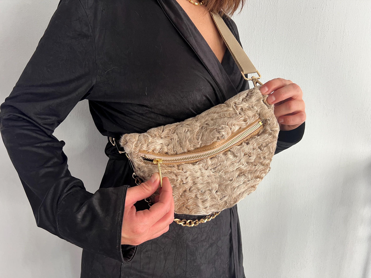 Real Lamb Fur Bumbag: Beige Fanny Pack with Chain Strap