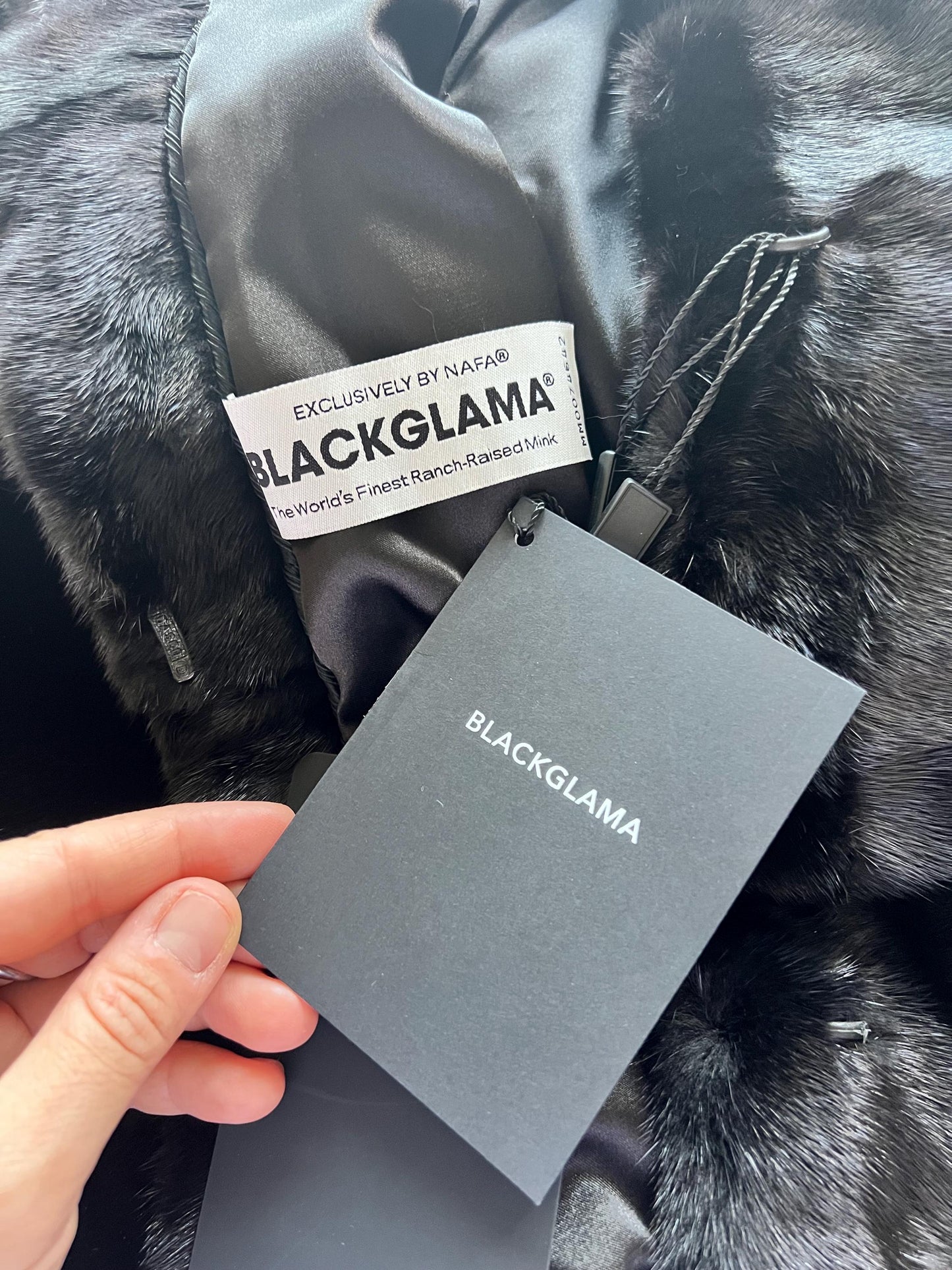 Blackglama Mink Fur Bolero Jacket: Black Horizontal Collar