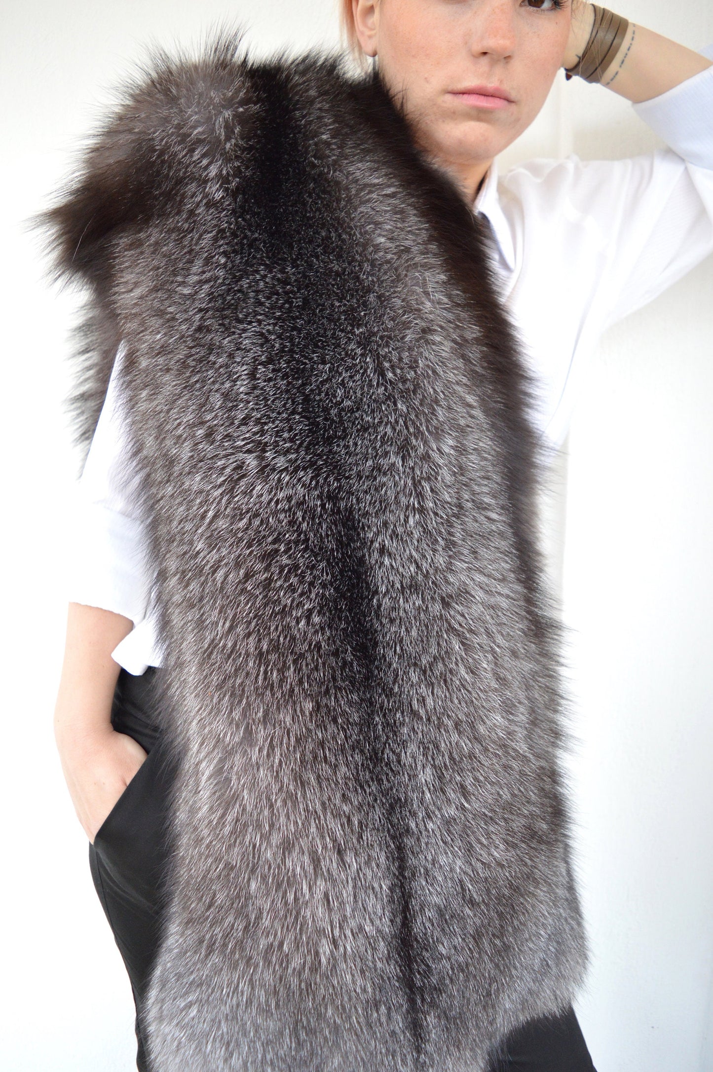 Genuine Saga Frost Fox Fur Pelt: Luxury DIY Craft Material