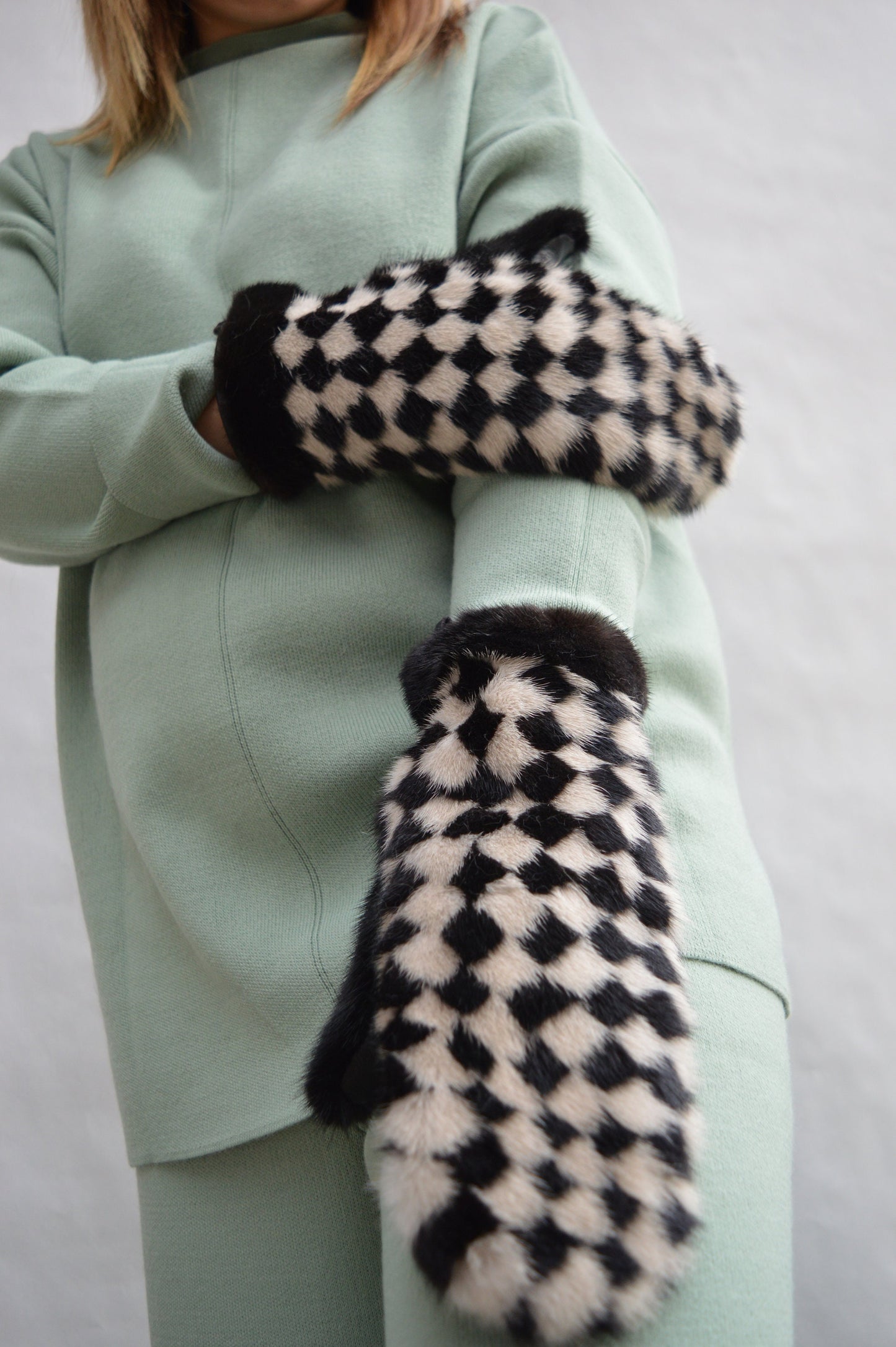 Chess Mink Fur Mittens: Nappa Leather Adjustable String