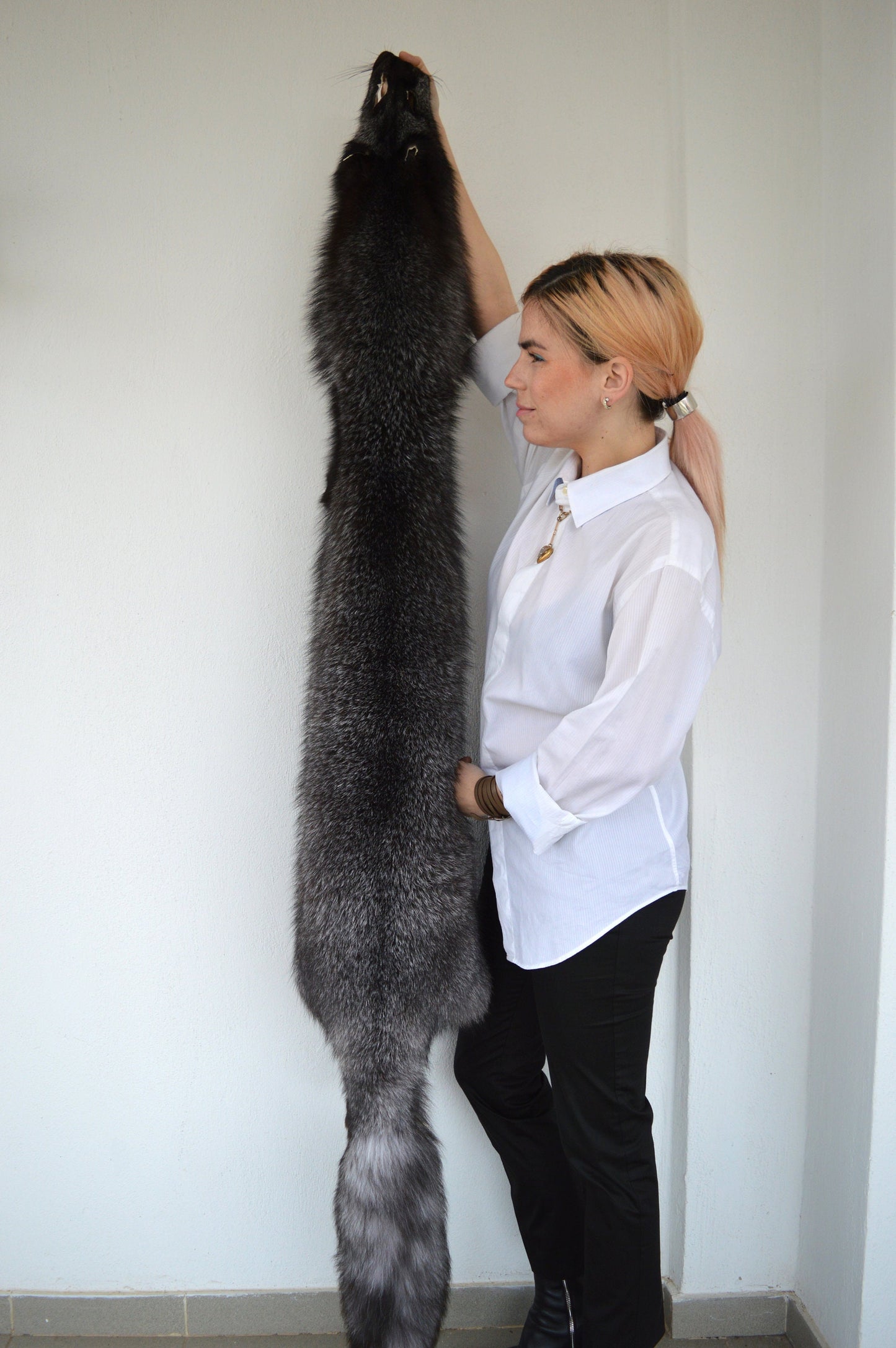 Genuine Saga Frost Fox Fur Pelt: Luxury DIY Craft Material