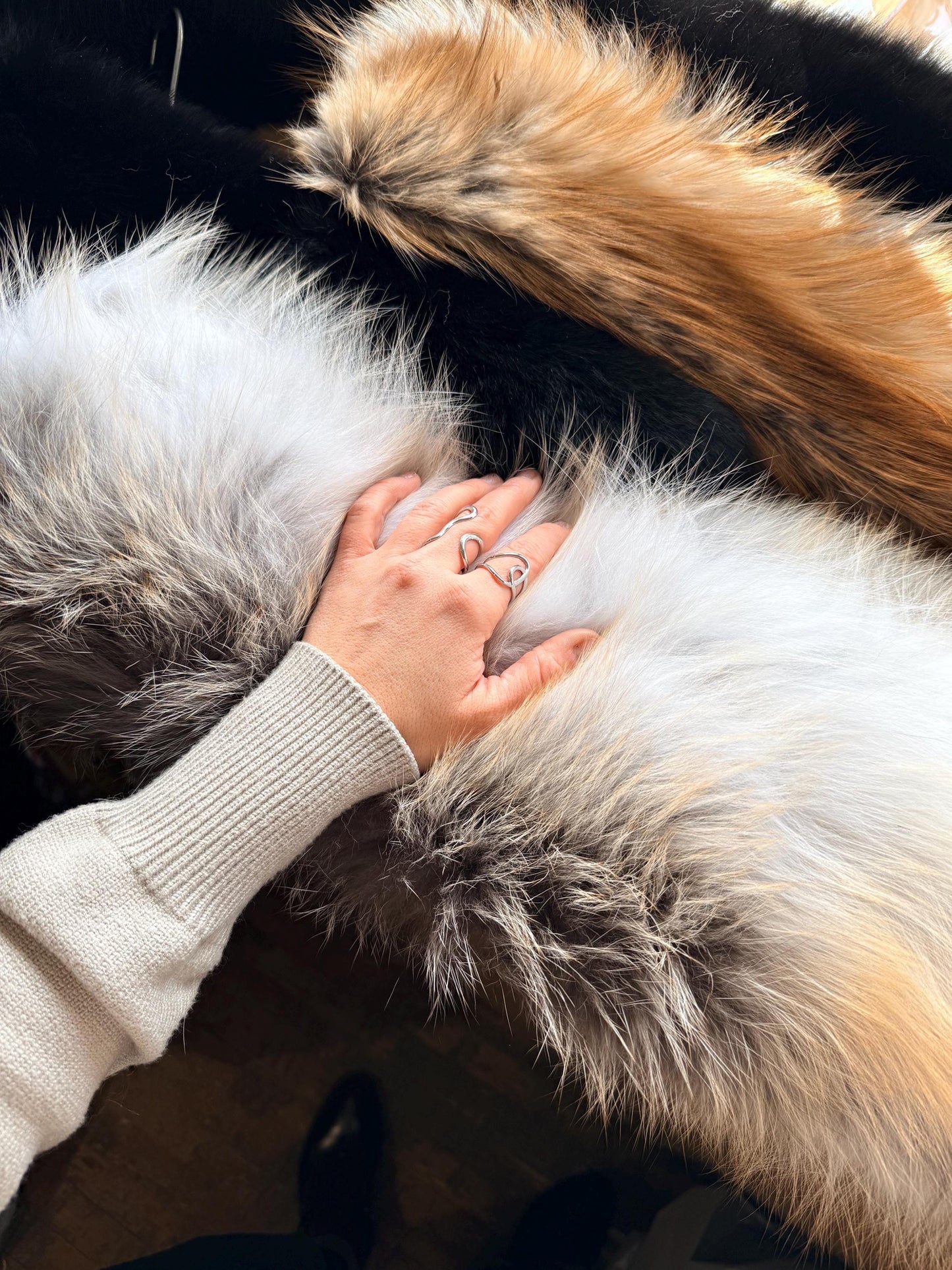 Natural Fox Fur Scarf: Genuine Long Fur Stole.