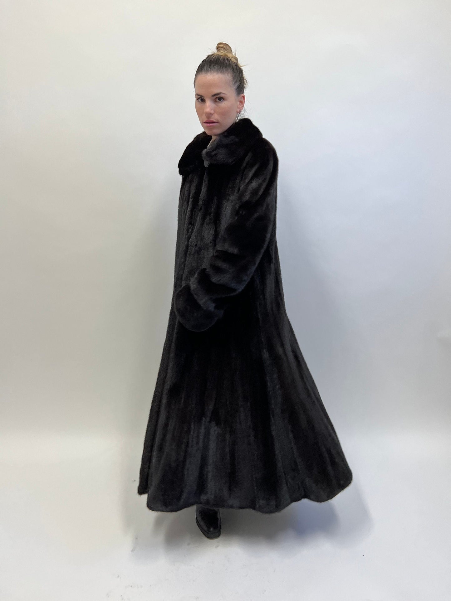 Handmade Black Mink Fur Long Coat: Luxury Godet Style