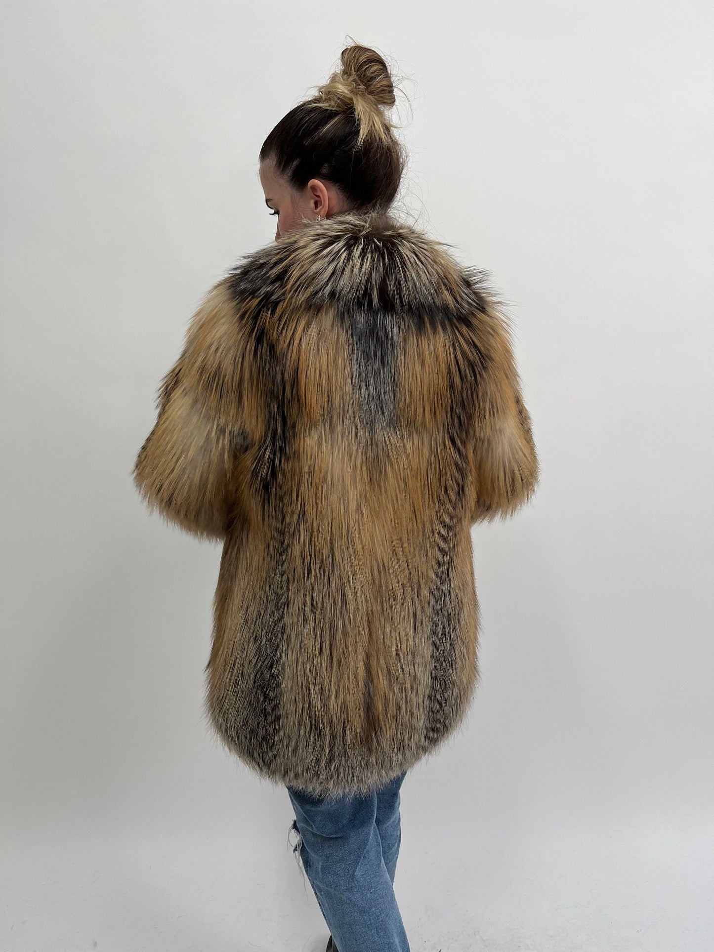 Gold Cross Fox Fur Coat: High Collar Luxury Stroller