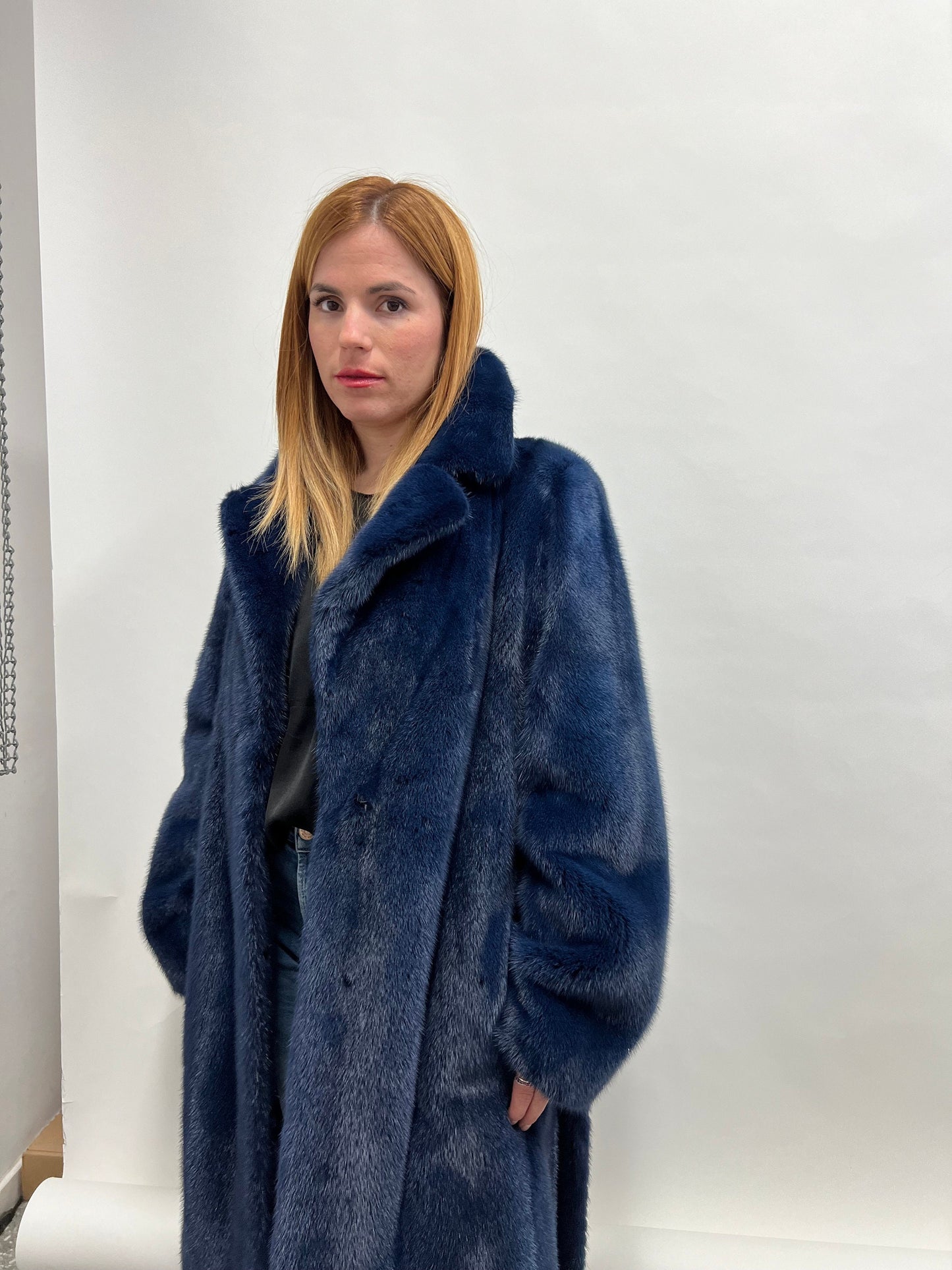 Handmade Navy Blue Mink Fur Coat: Collared Belted Stroller, Large