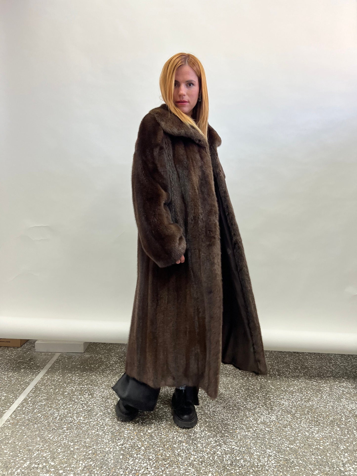 Handmade Brown Mink Fur Coat: Long Collared Stroller, Size Small