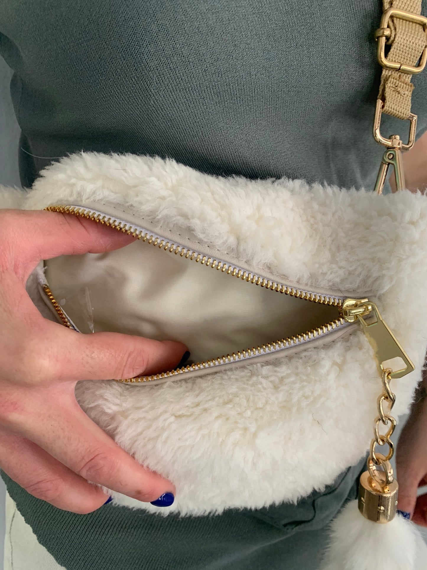 White Sheepskin Fur Bumbag: Multi-Wearable Shearling Fanny Bag