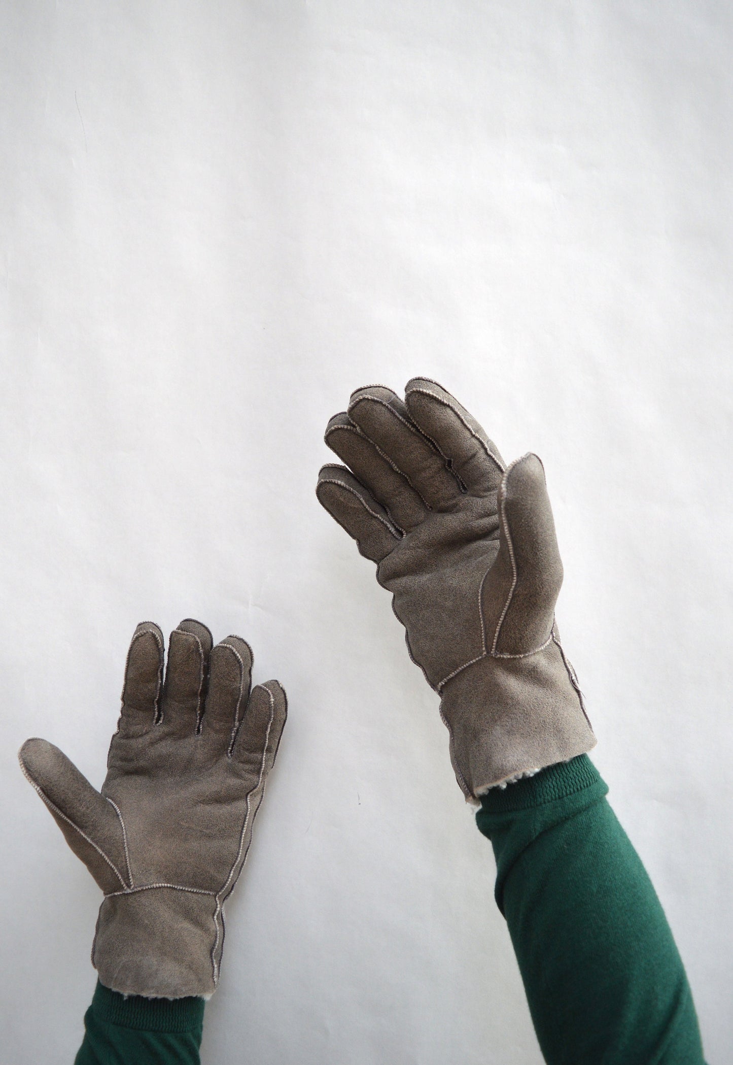 Shearling Fur Mittens: Unisex Sheepskin Gloves, Luxury Winter Gift