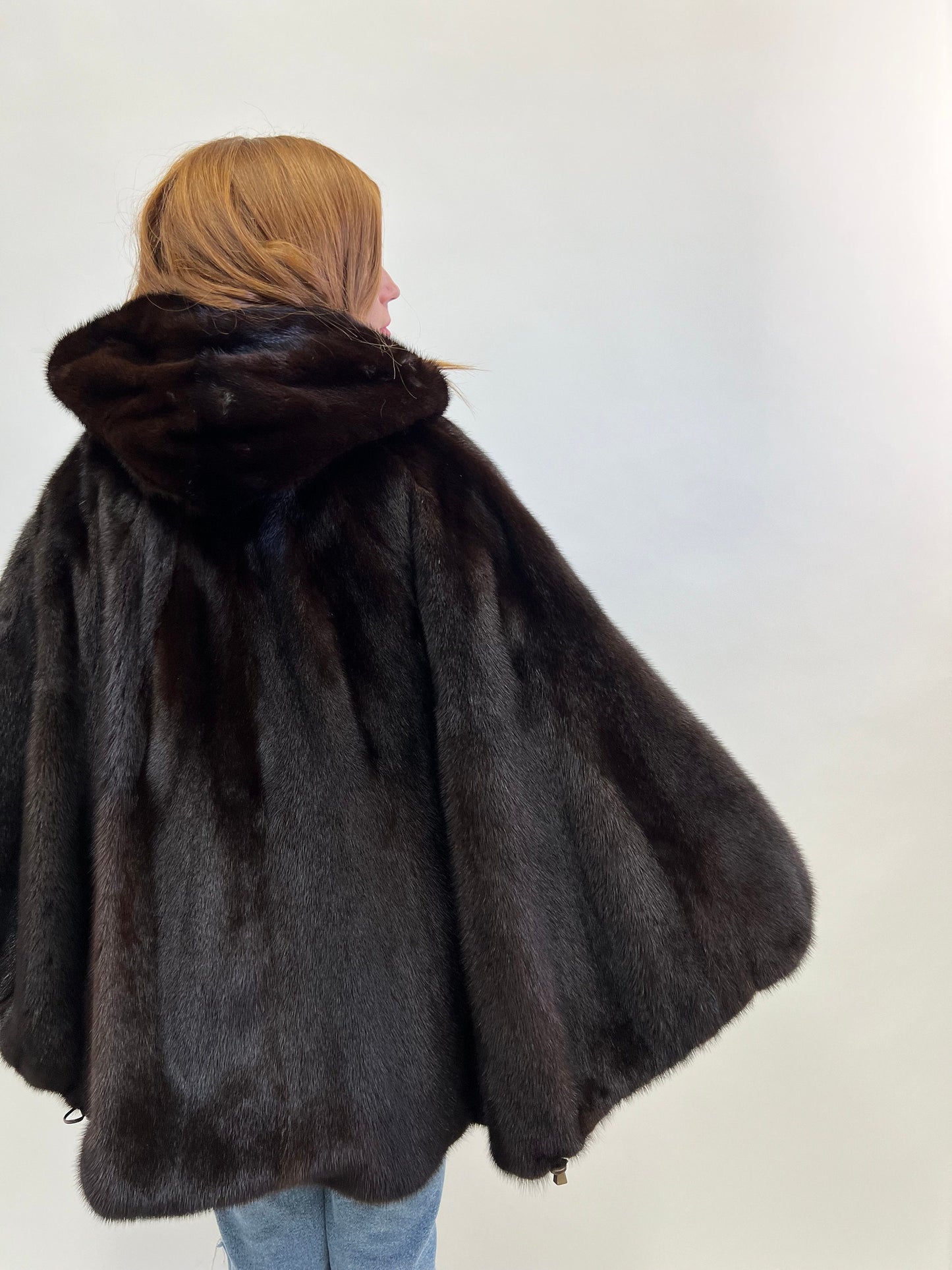 Mahogany Mink Fur Hooded Cape: Luxury Poncho with Pockets