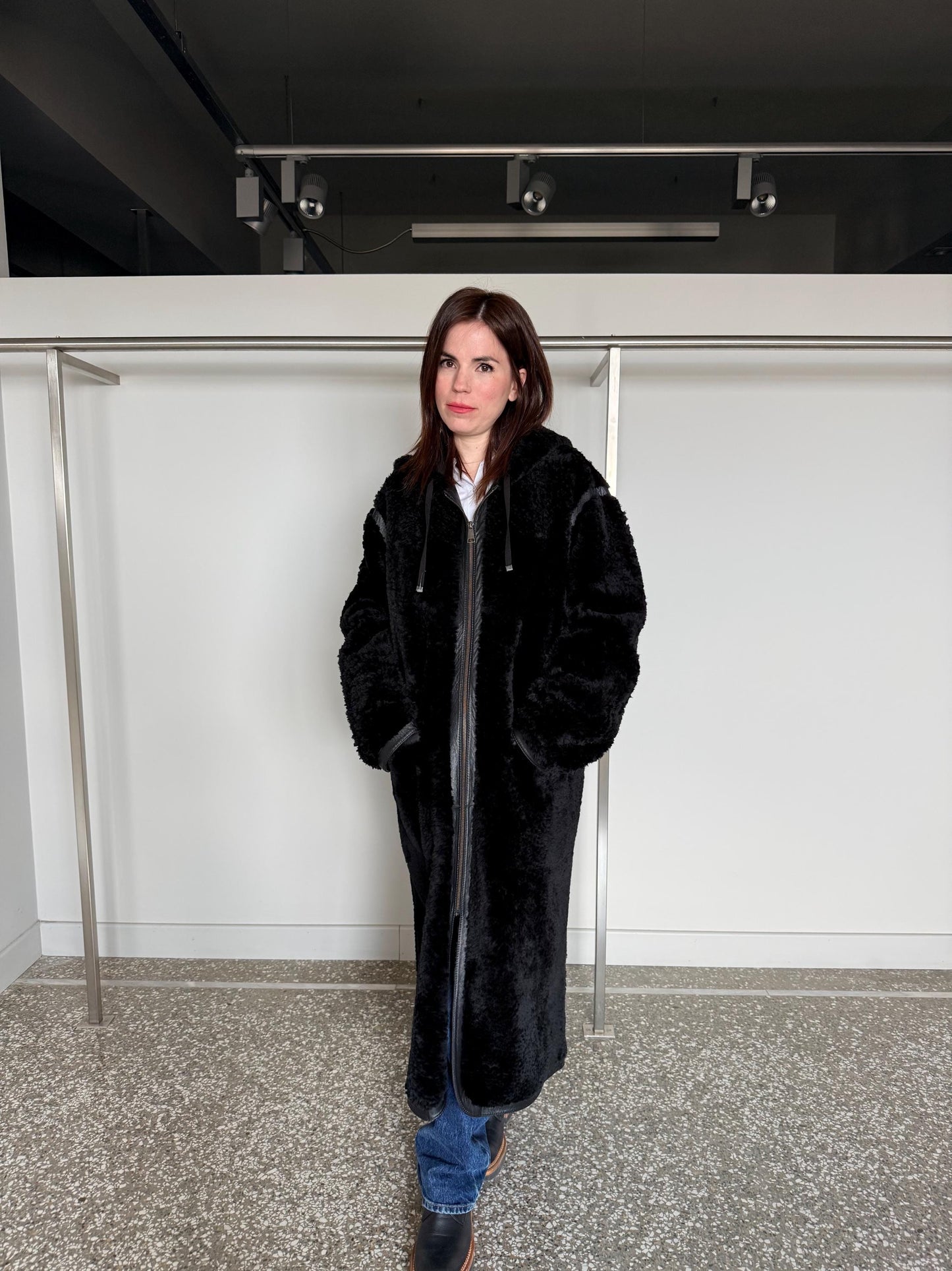 Handmade hooded merino shearling . Black leather sheepskin coat: Super warm and soft Sheepskin stroller wit zip closure.