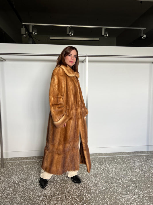 Handmade Golden Mink Fur Coat: Full Length Luxury Saga Stroller