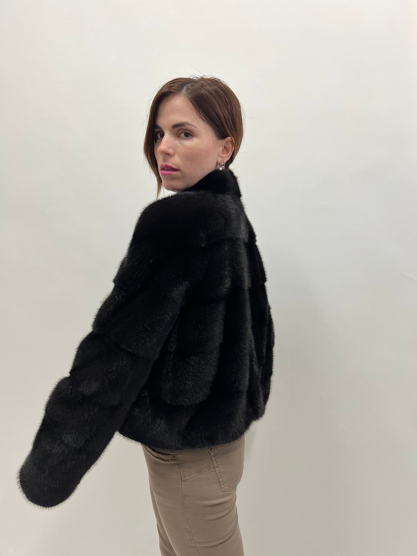 Blackglama Mink Fur Bolero Jacket: Black Horizontal Collar