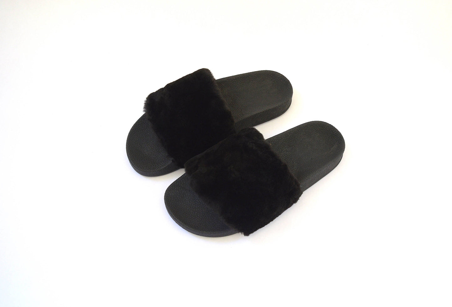 Real Beaver Fur Slides: Black Rubber Pool Slippers
