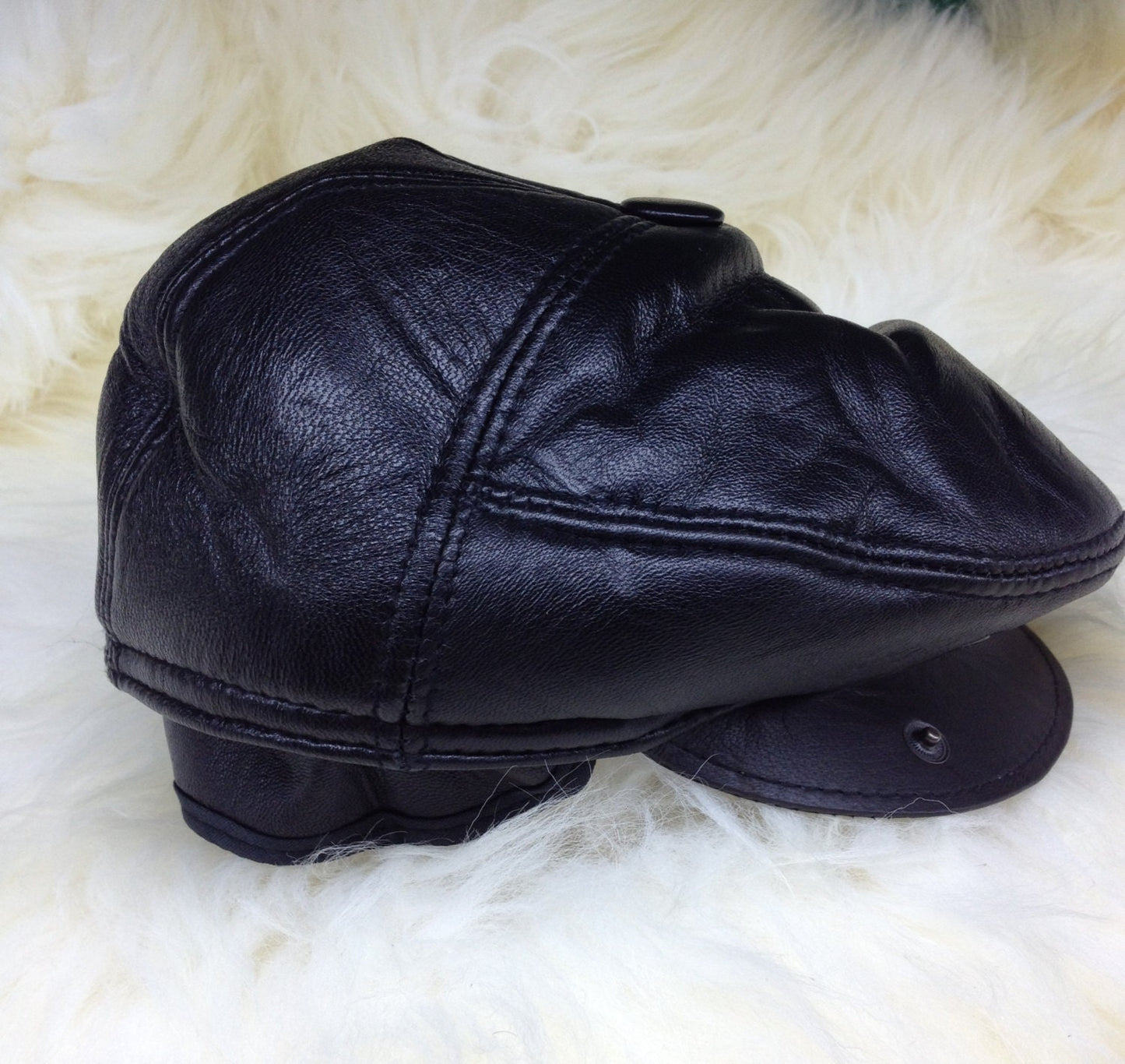 Shearling Fur Flat Cap: Leather Beret with Earflaps