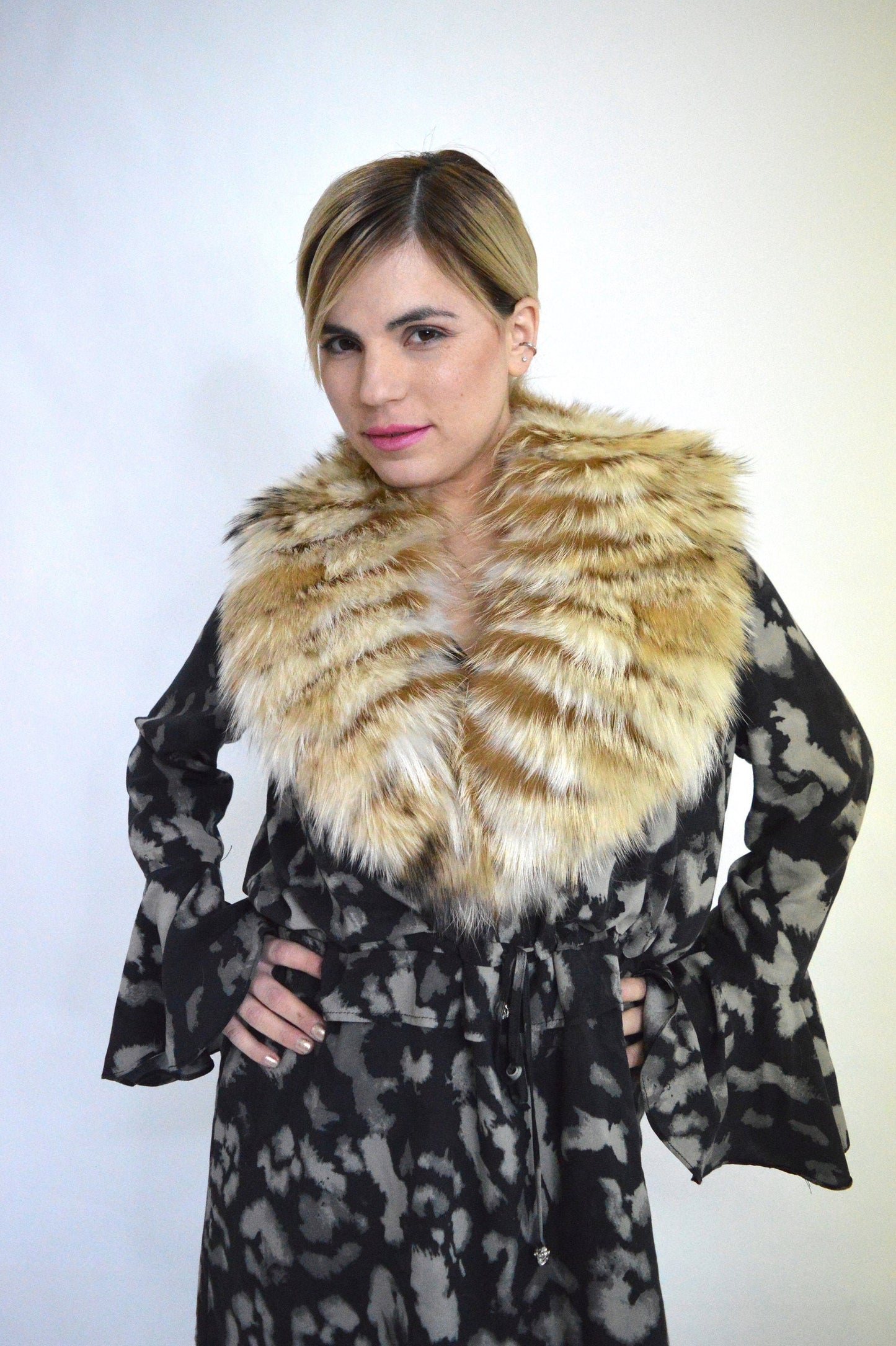 Real Beige Fox Fur Collar: Tan Brown Fur Stole, Luxury Gift