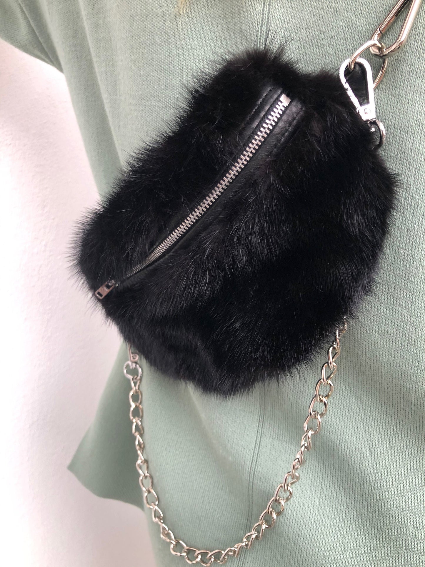 Black Mink Fur Bumbag with Chain: Luxury Fanny Pack